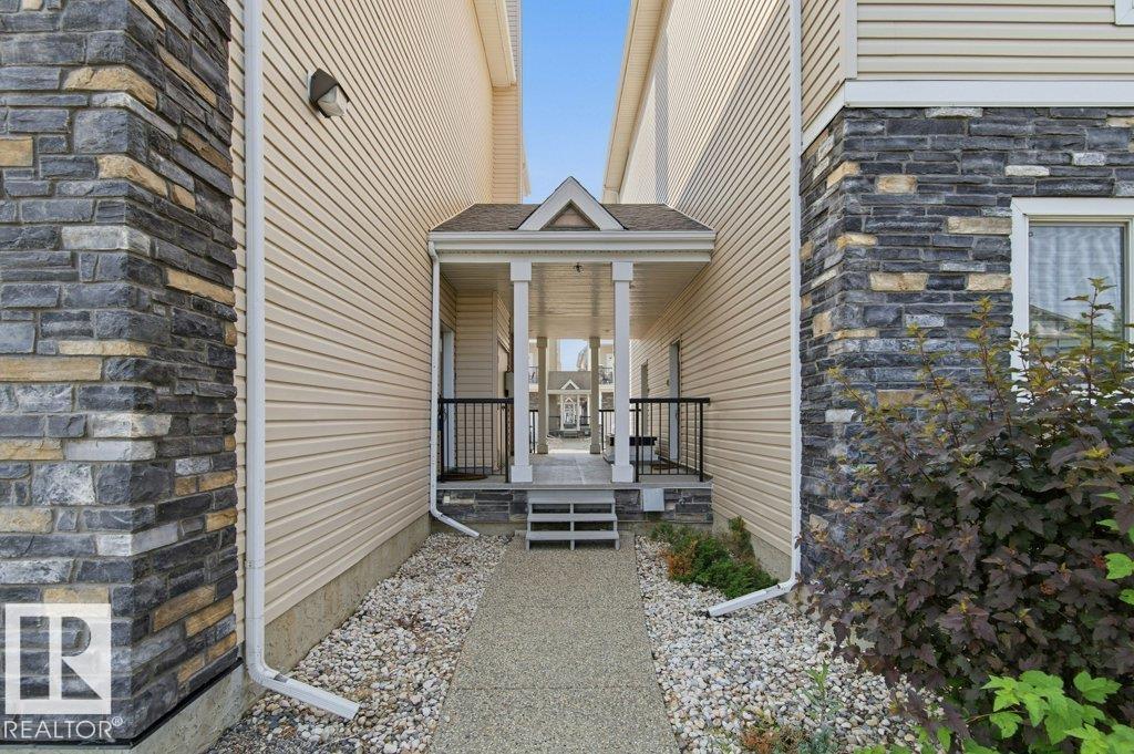 #17 7293 South Terwillegar Dr Nw Property Photo 3