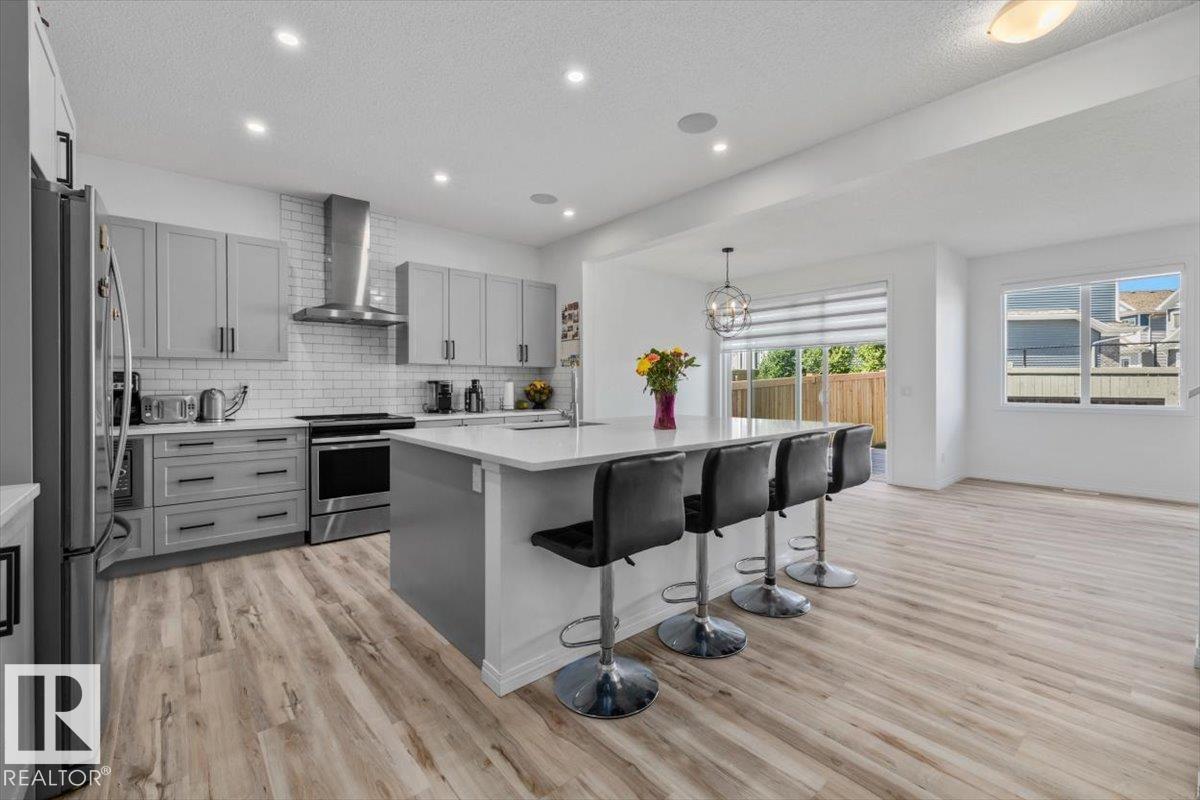 13118 208a St Nw Property Photo 2