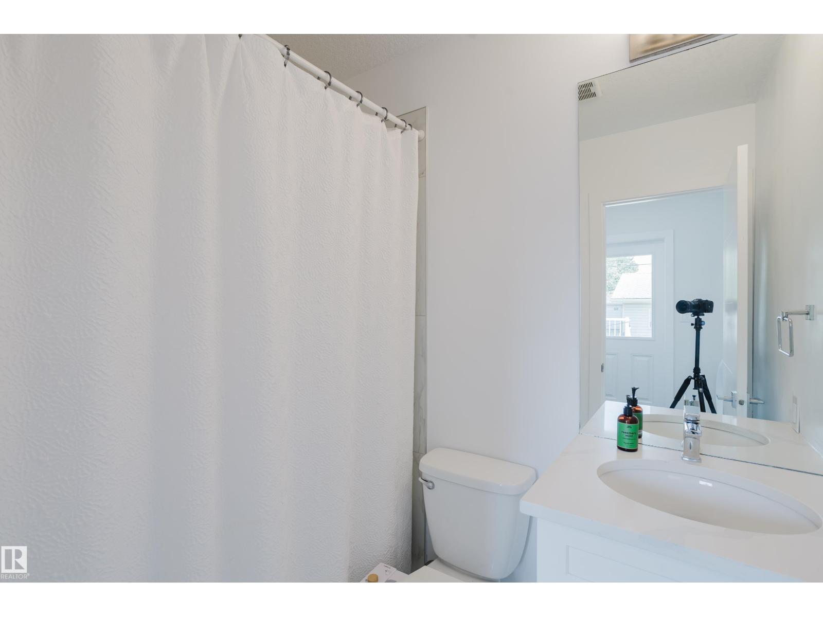 11455 111a Av Nw Property Photo 29