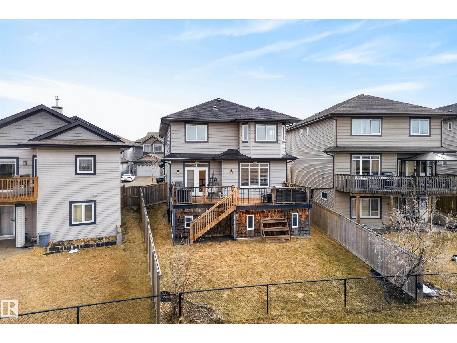 2110 53 St Sw Property Photo 3