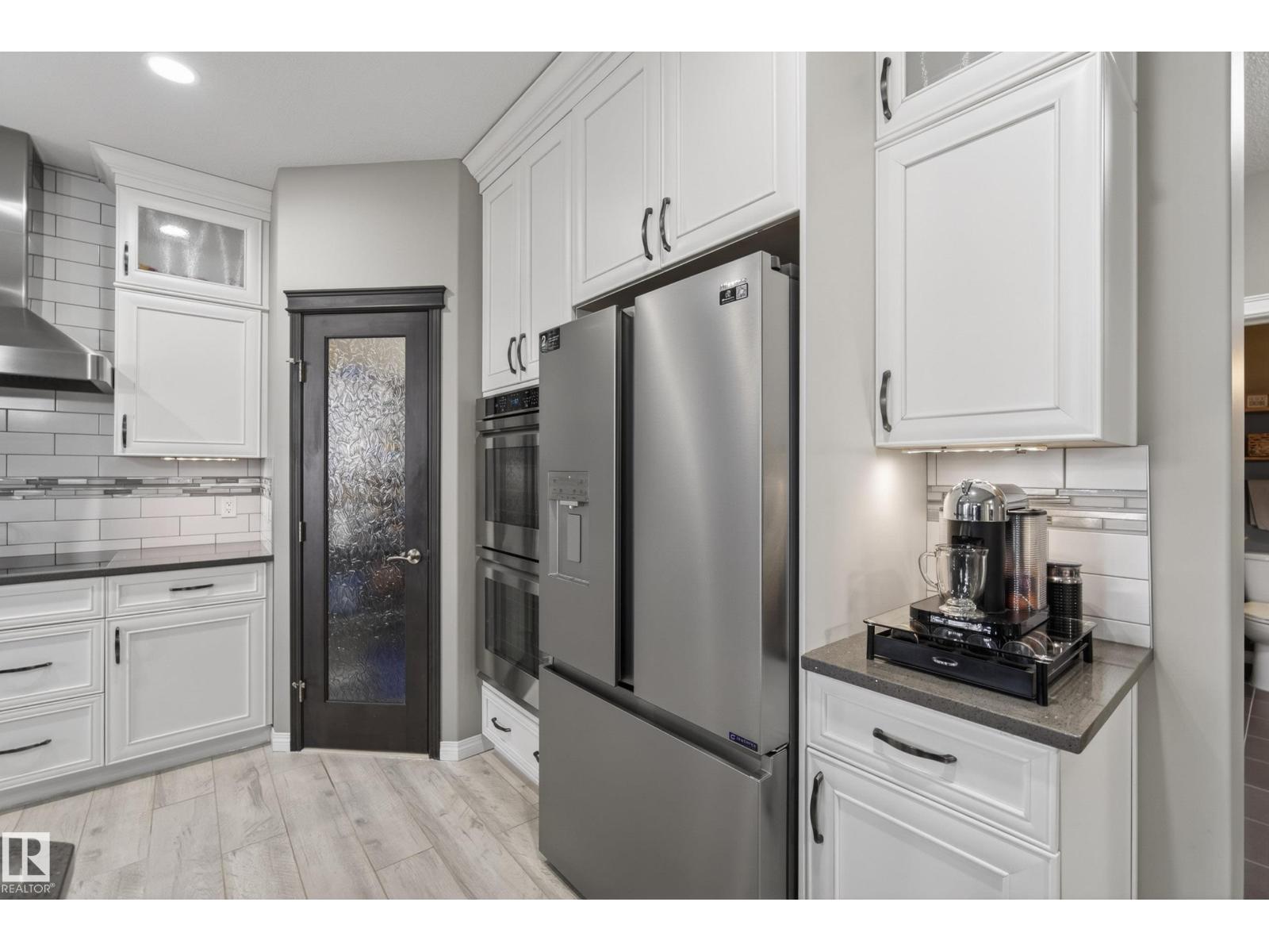 2110 53 St Sw Property Photo 13