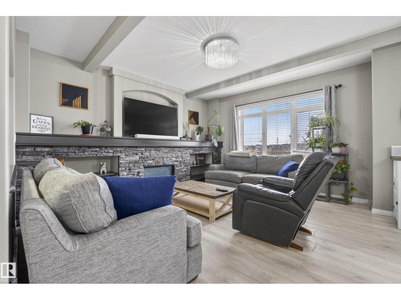 2110 53 St Sw Property Photo 18
