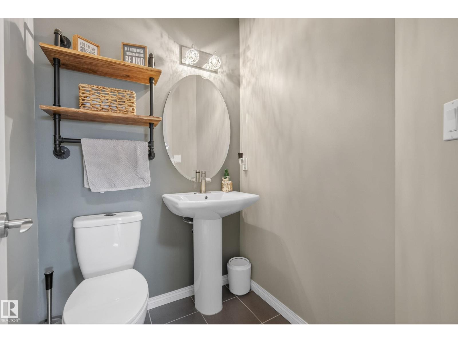 2110 53 St Sw Property Photo 22
