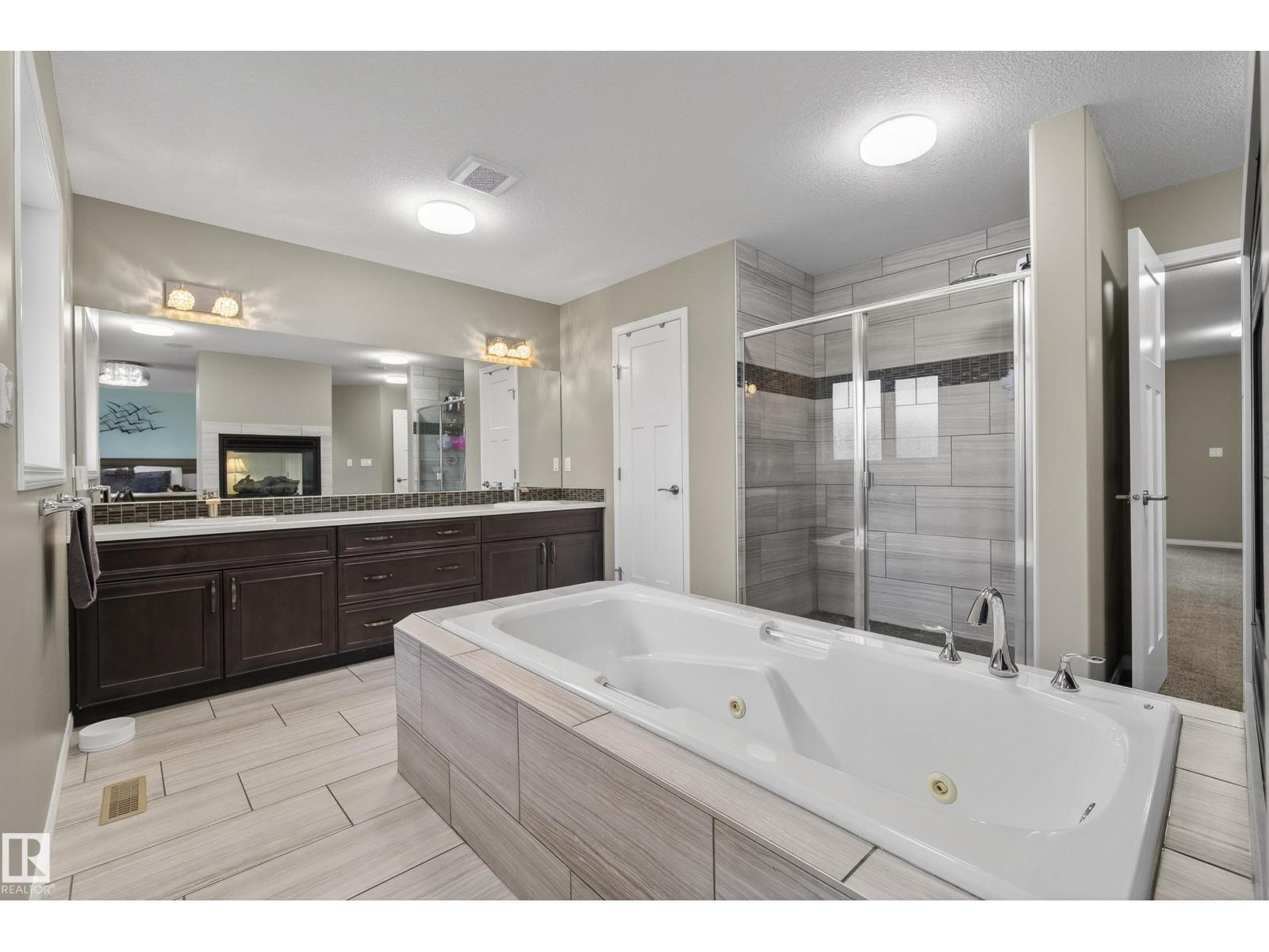 2110 53 St Sw Property Photo 31