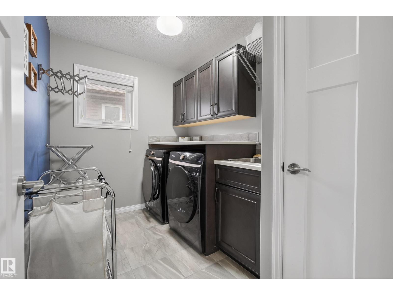 2110 53 St Sw Property Photo 41