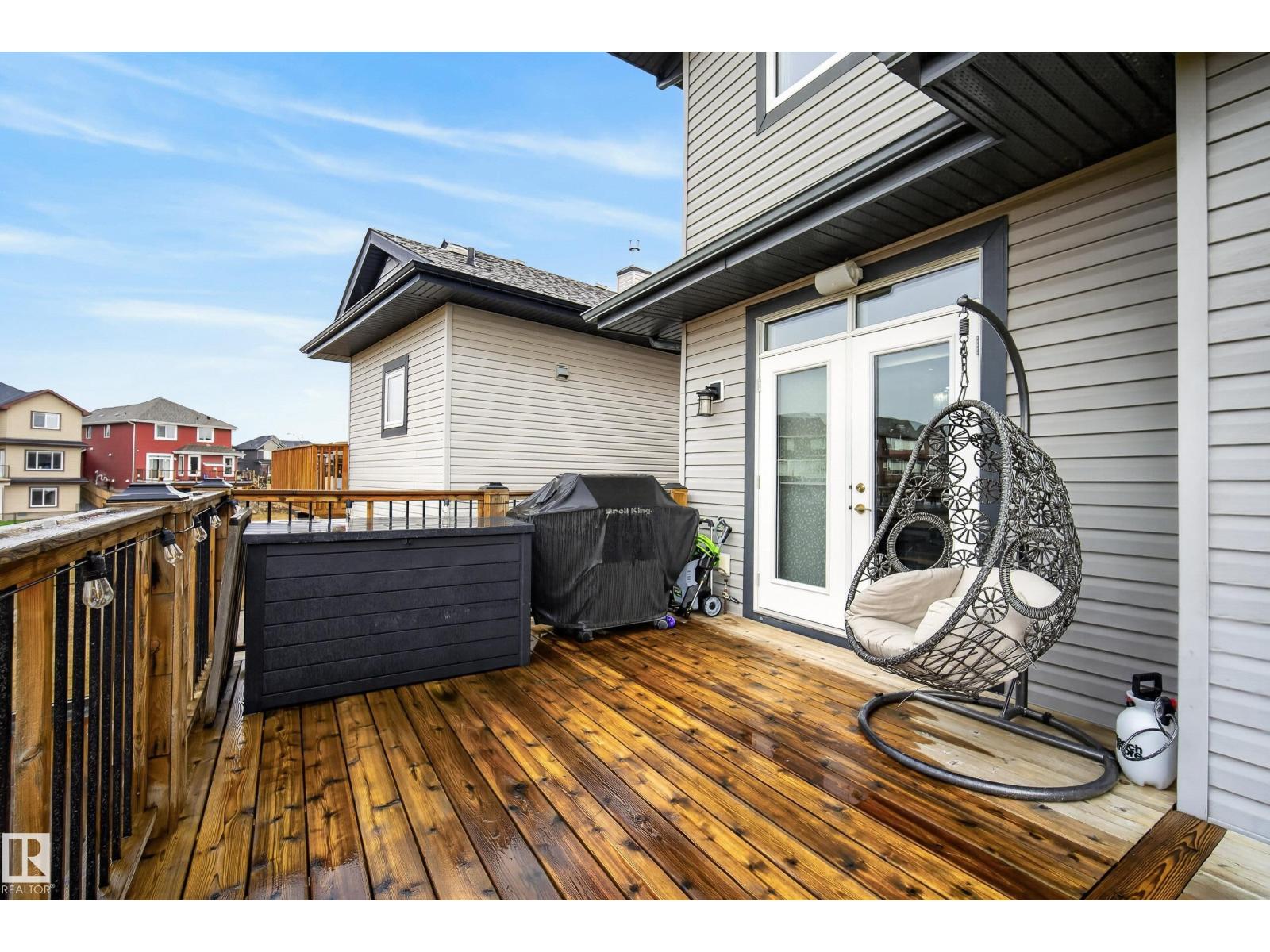 2110 53 St Sw Property Photo 53