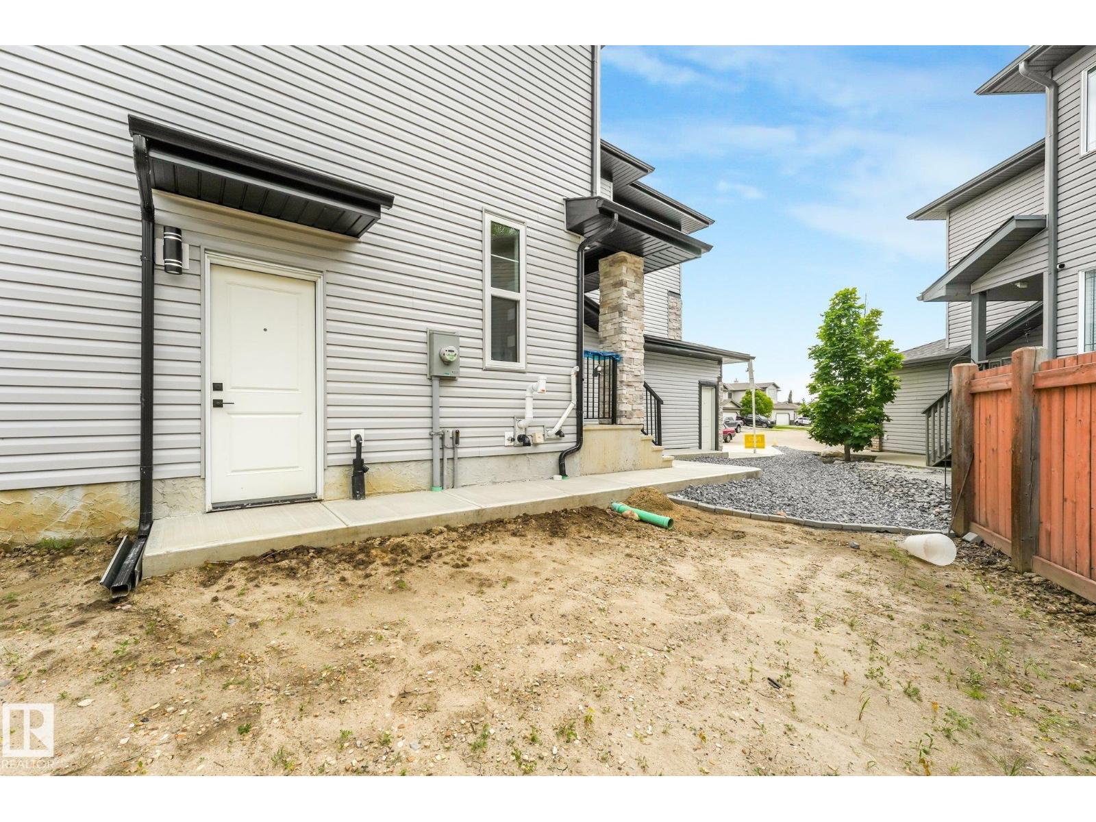 16 Middleton Cl Property Photo 67