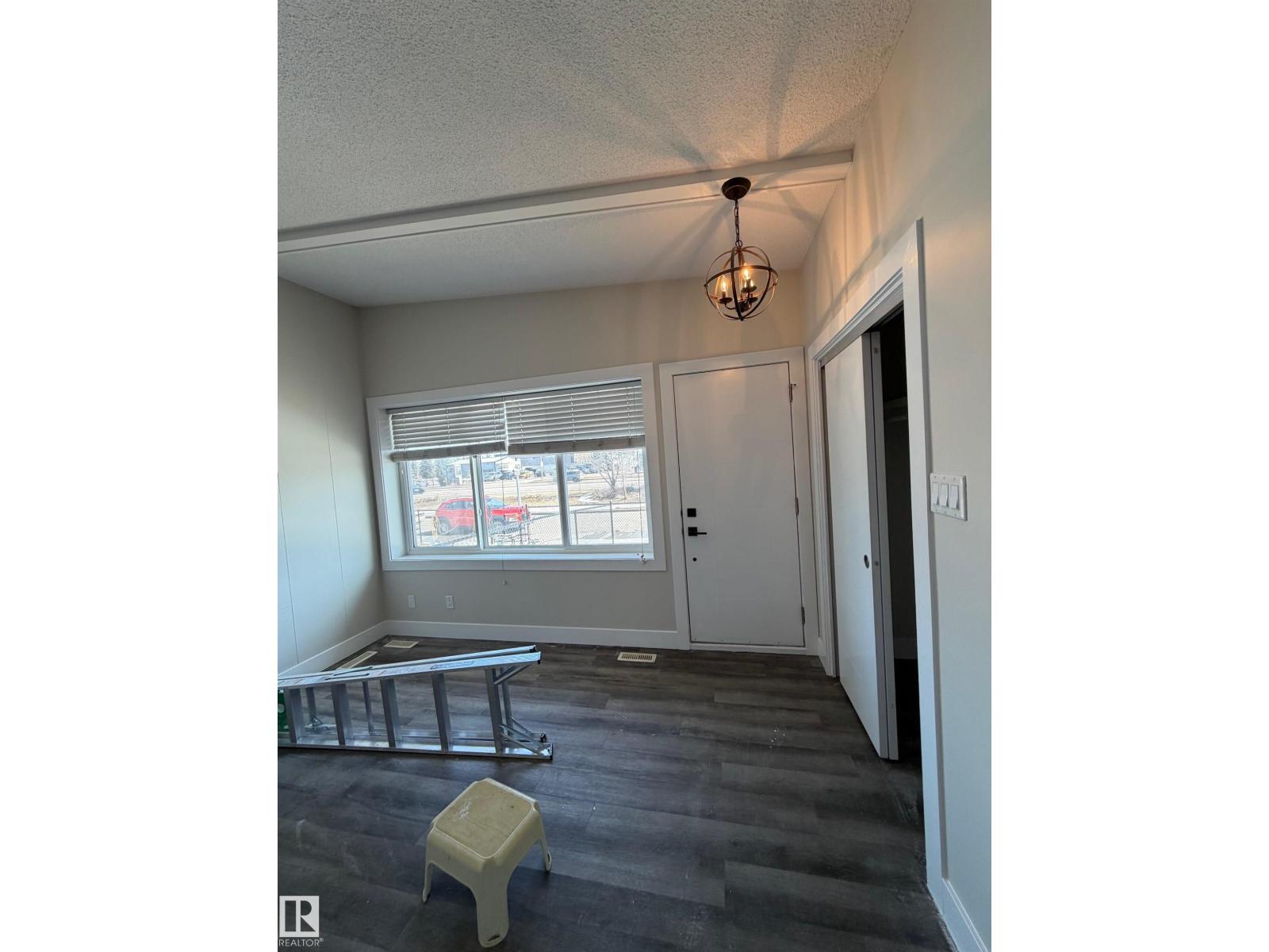 7604 7606 75 St Nw Property Photo 7