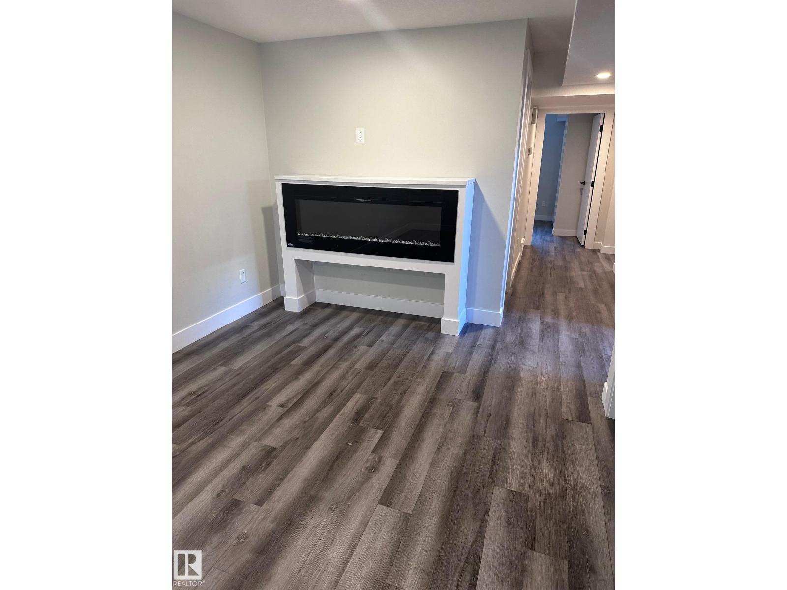7604 7606 75 St Nw Property Photo 25