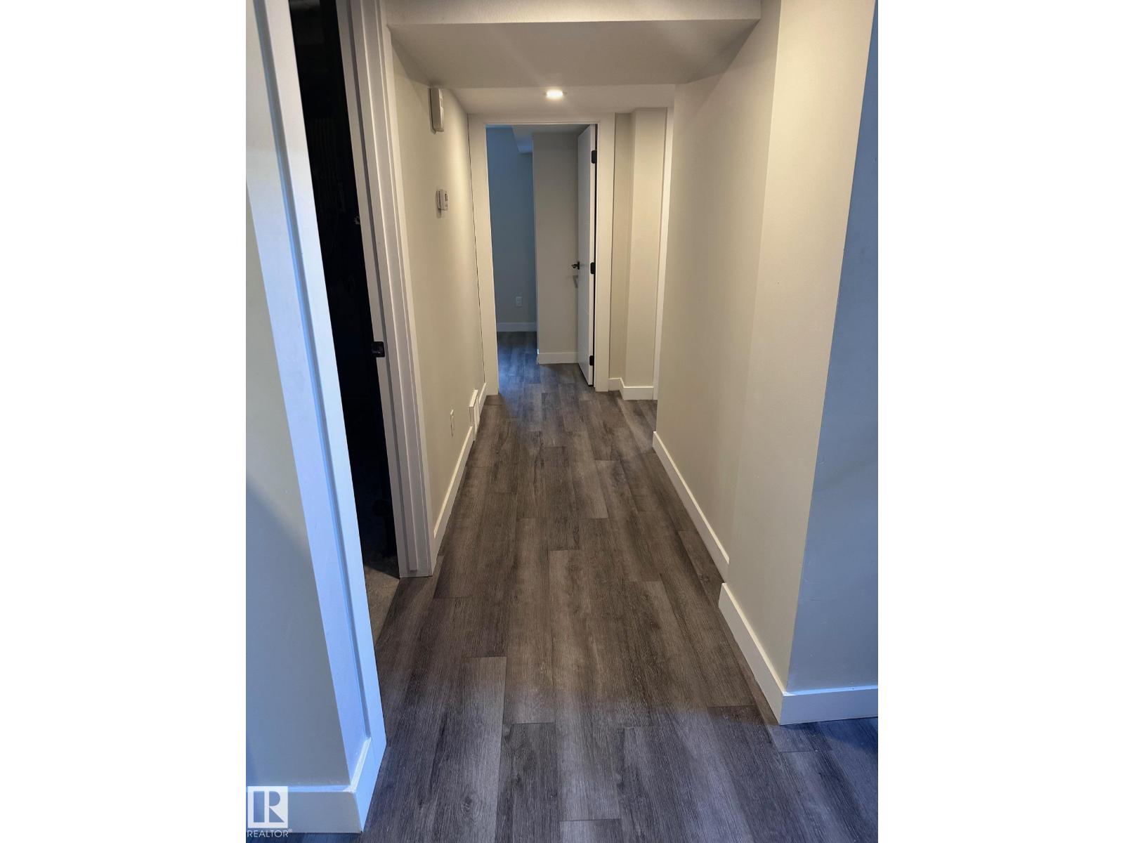 7604 7606 75 St Nw Property Photo 26