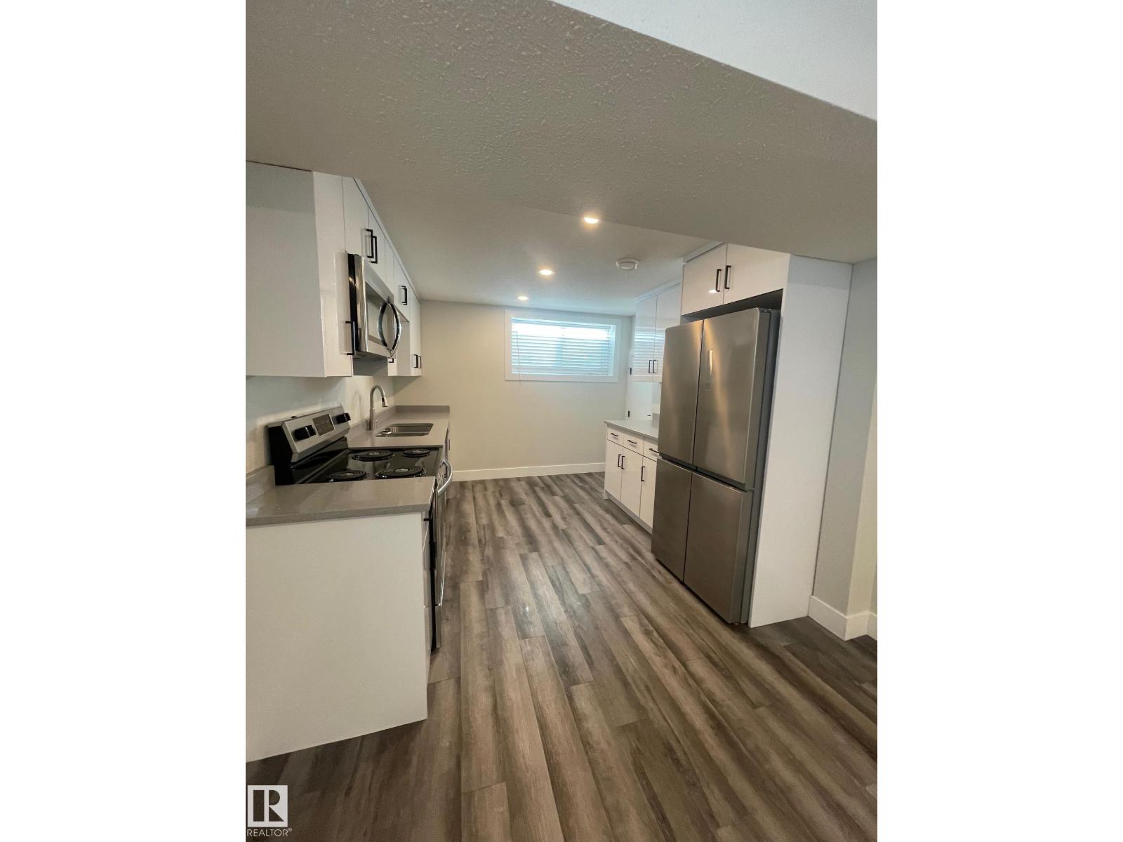 7604 7606 75 St Nw Property Photo 30