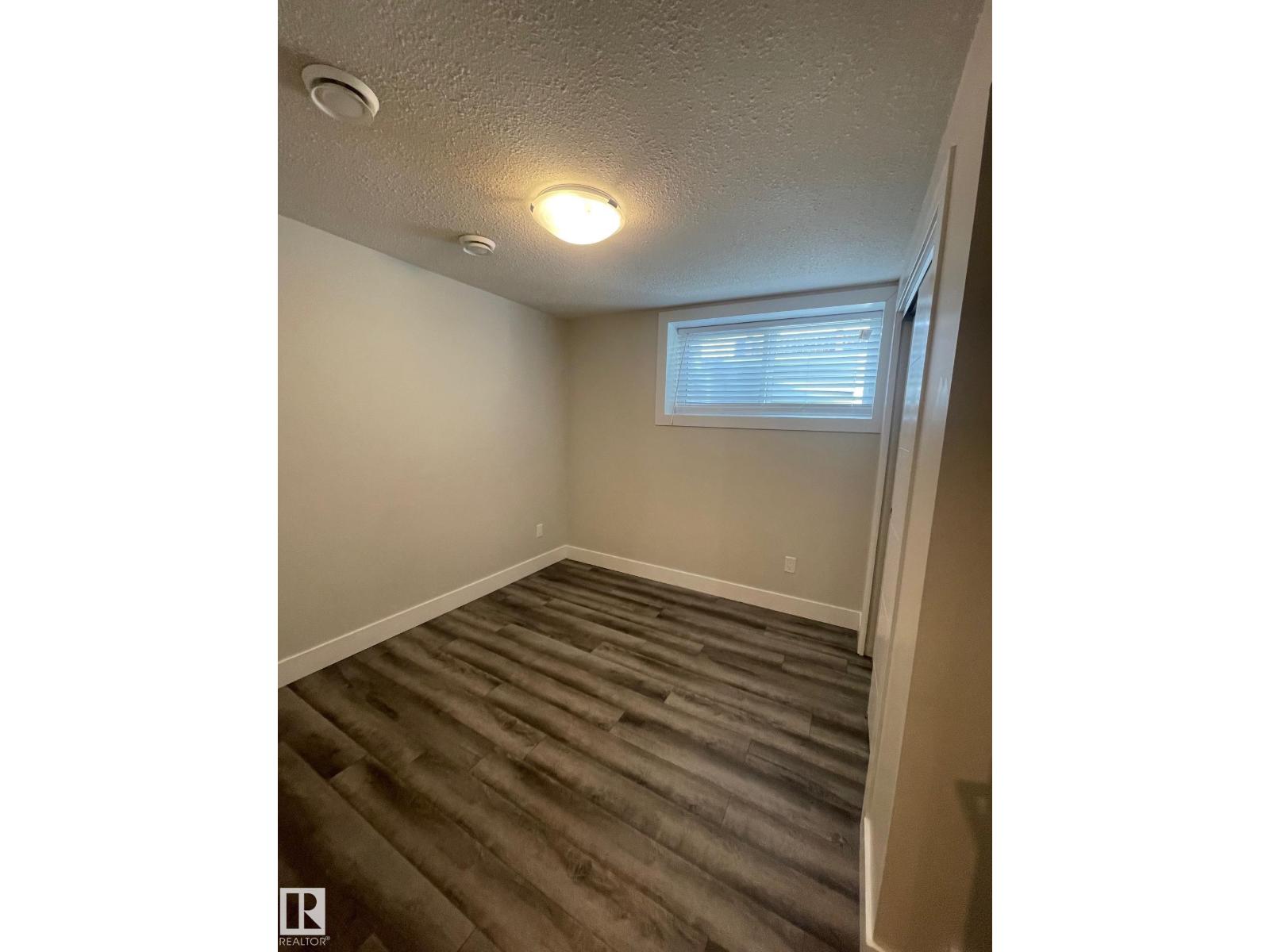 7604 7606 75 St Nw Property Photo 33