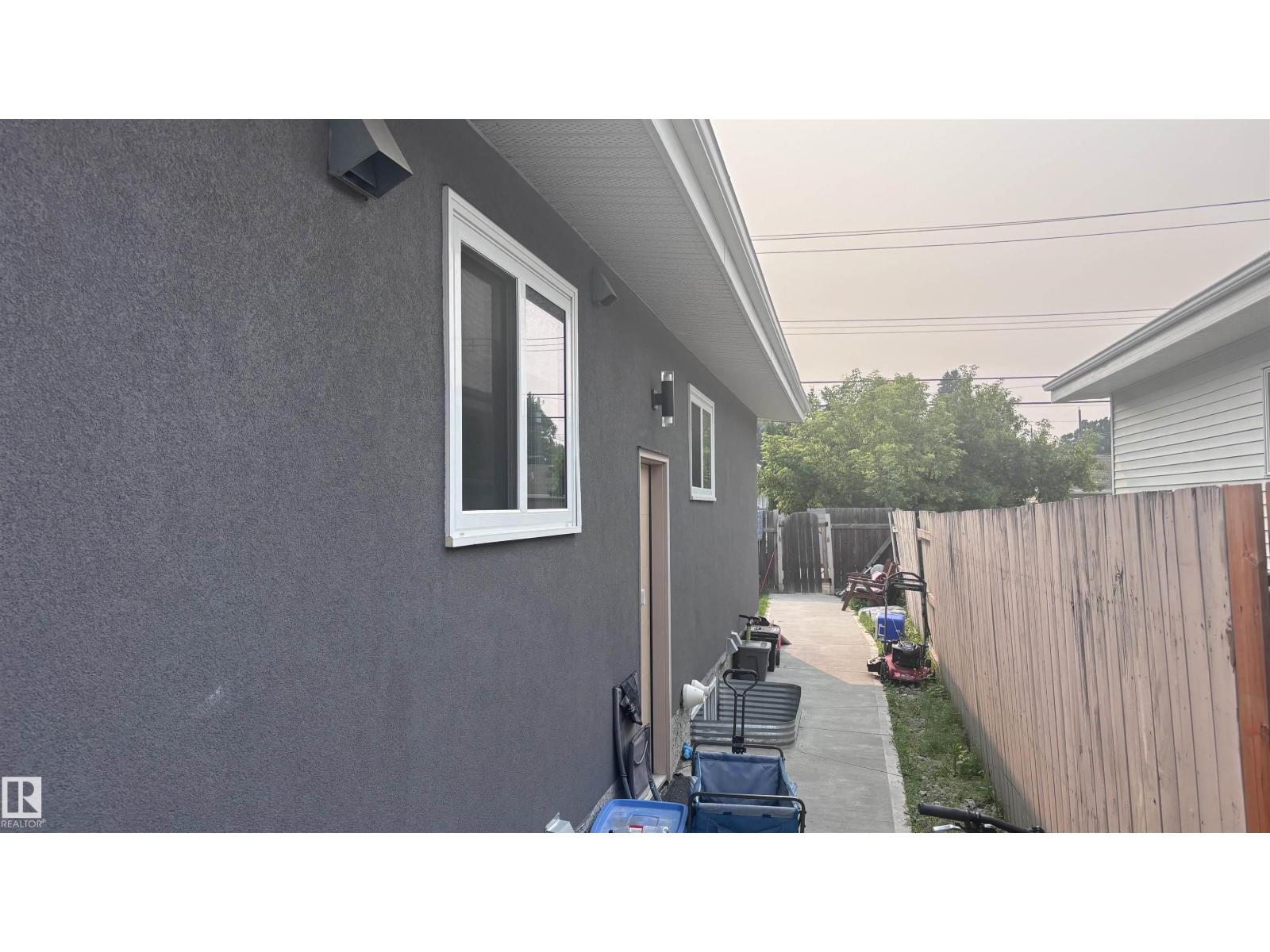 7604 7606 75 St Nw Property Photo 40