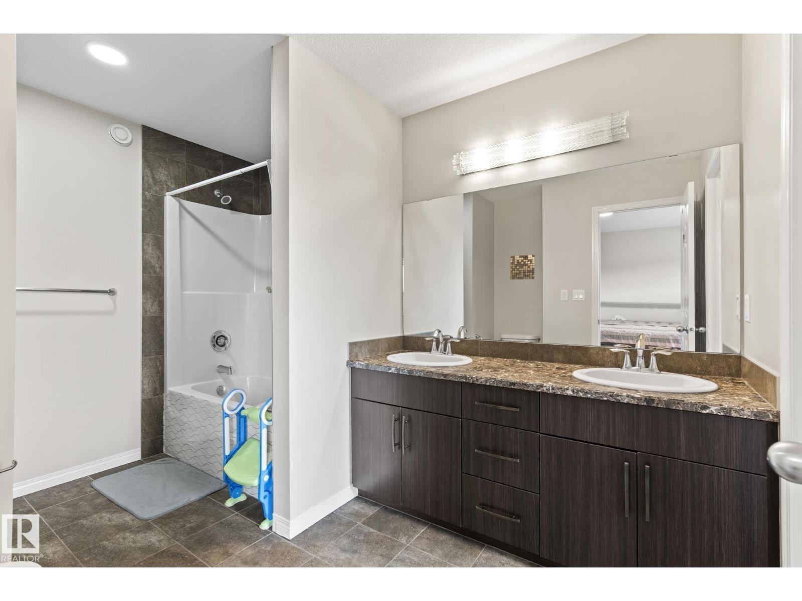 2131 51 Sw Sw Property Photo 21