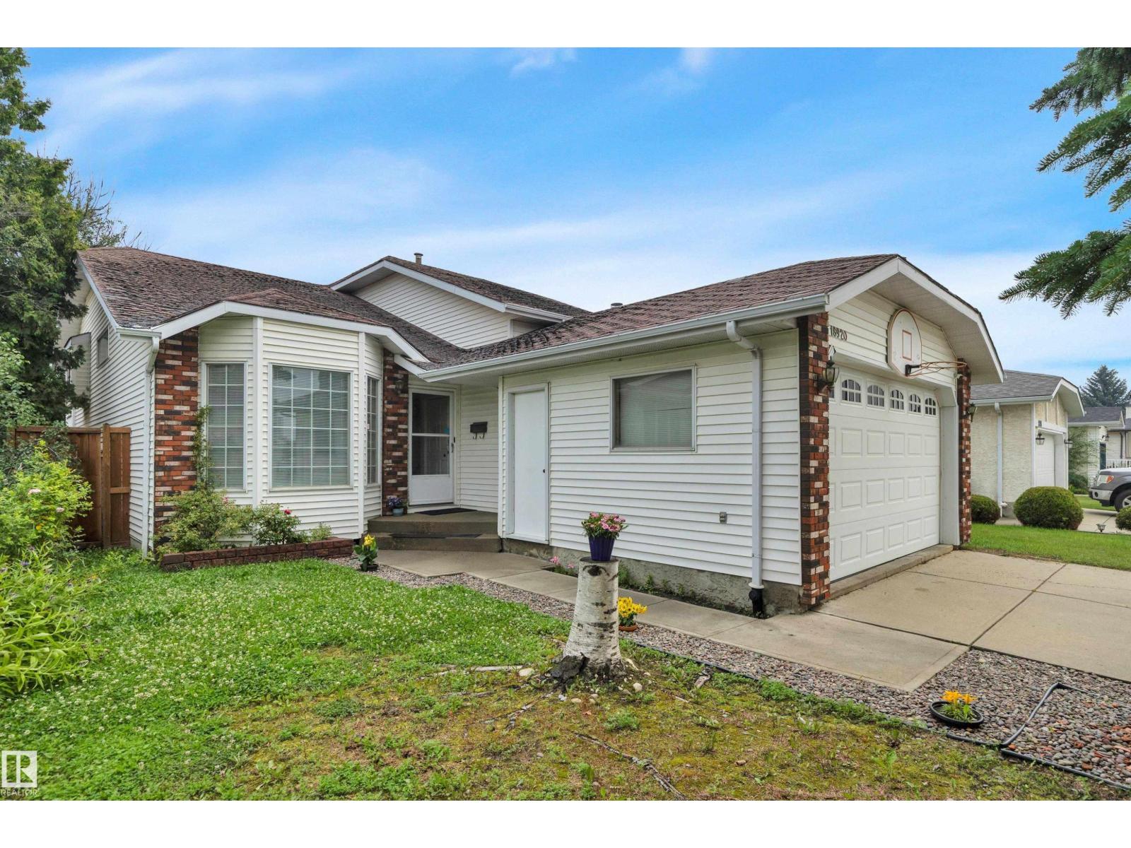 18920 78 AV NW Property Photo 1