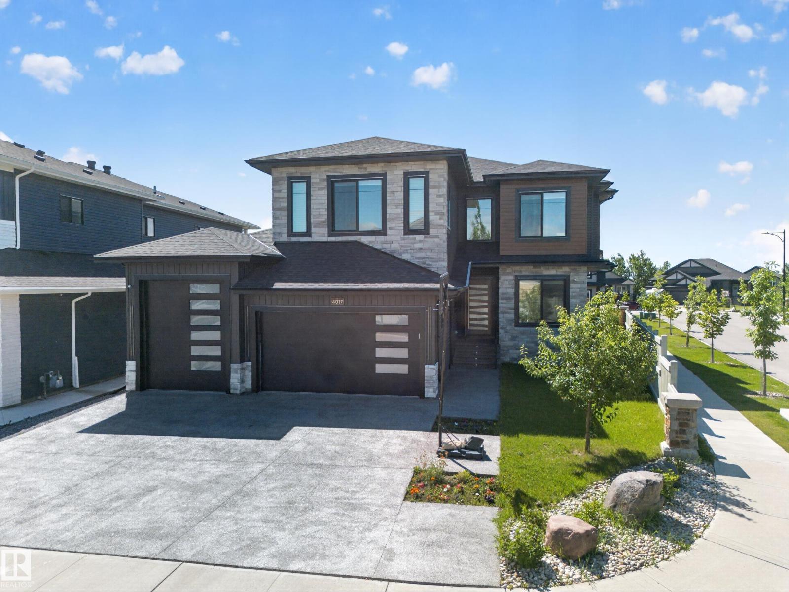 4017 47 Av Property Photo 3