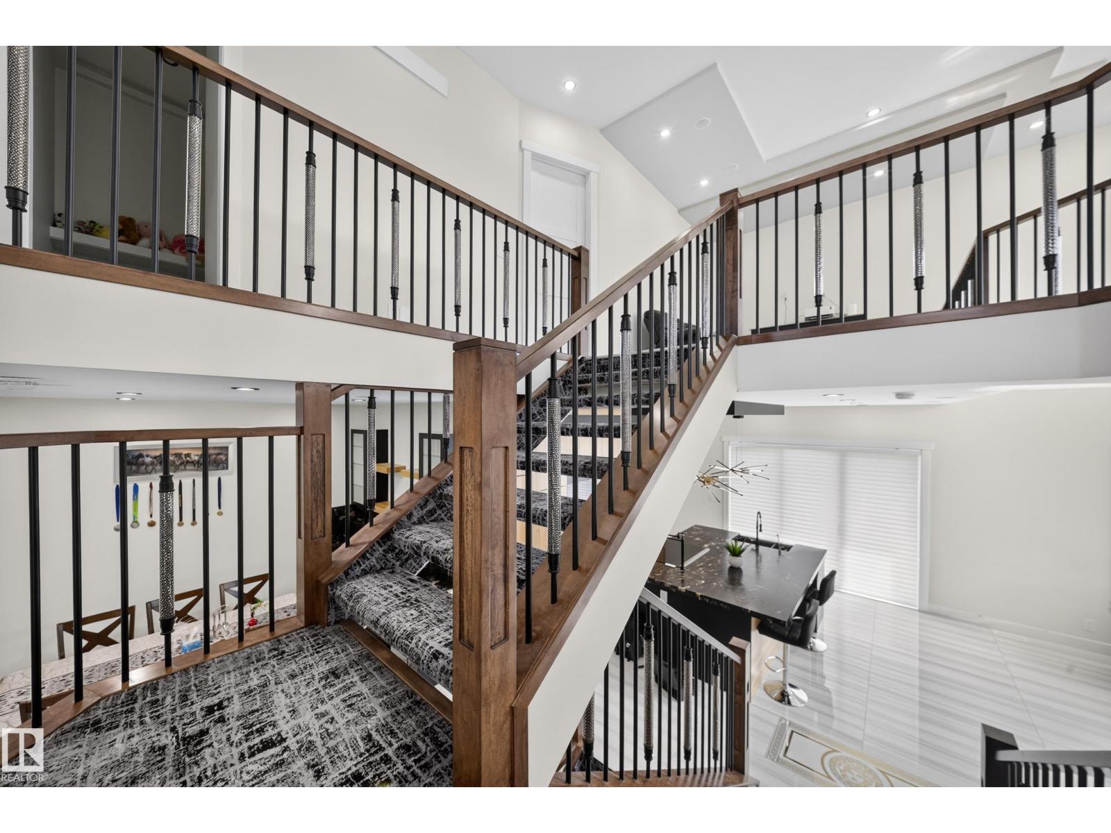 4017 47 Av Property Photo 35