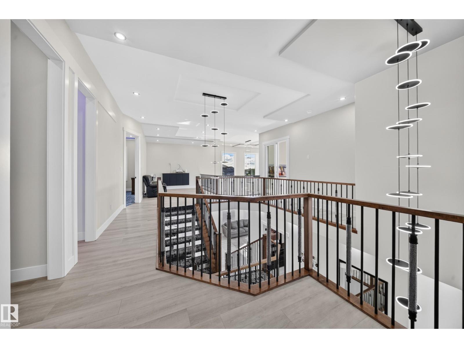 4017 47 Av Property Photo 37