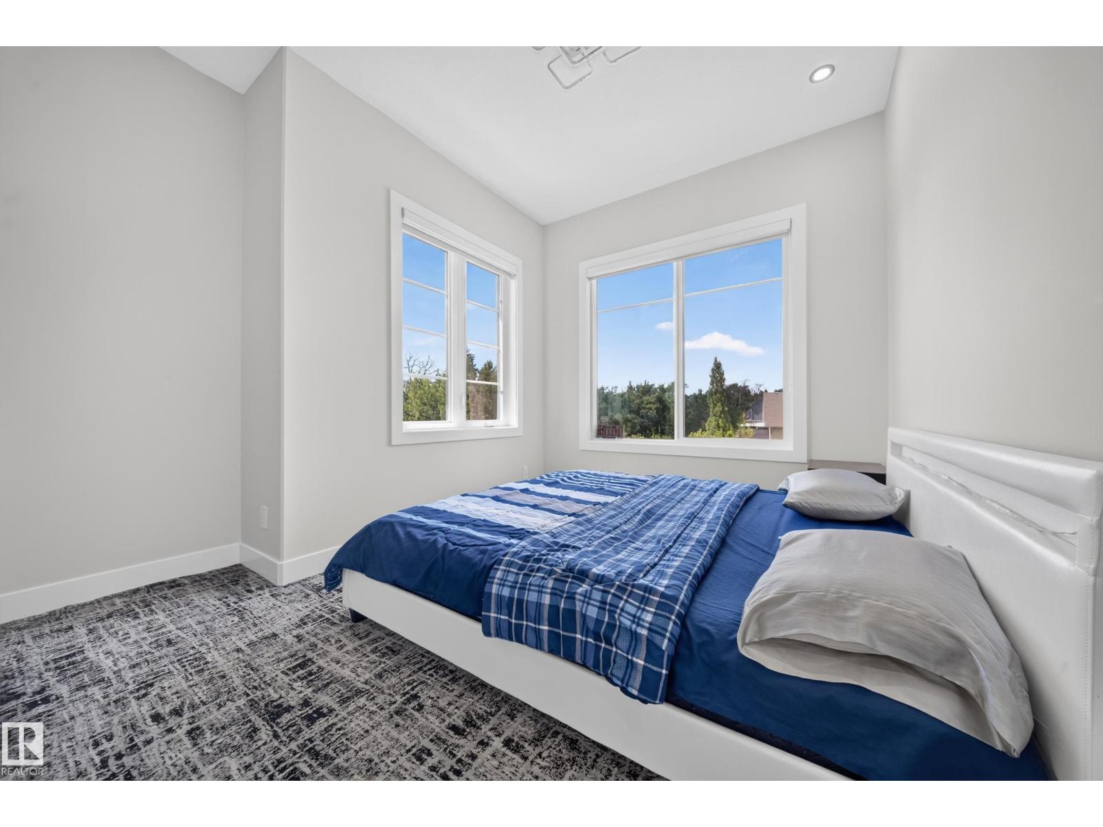 4017 47 Av Property Photo 41
