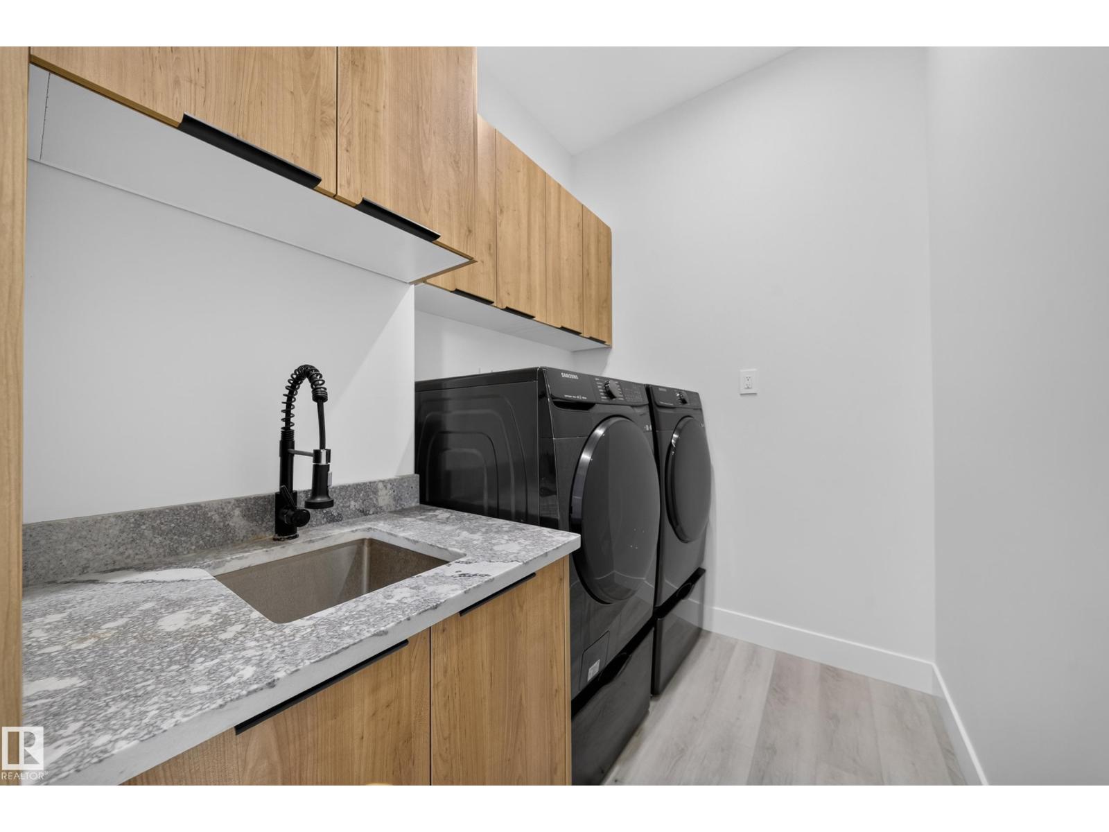 4017 47 Av Property Photo 52