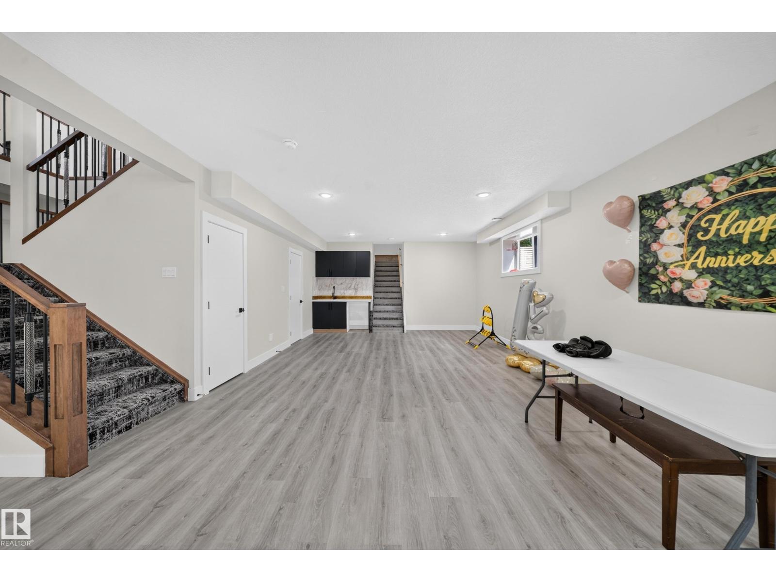 4017 47 Av Property Photo 63