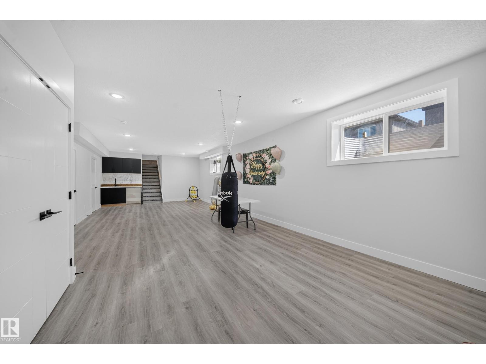 4017 47 Av Property Photo 64