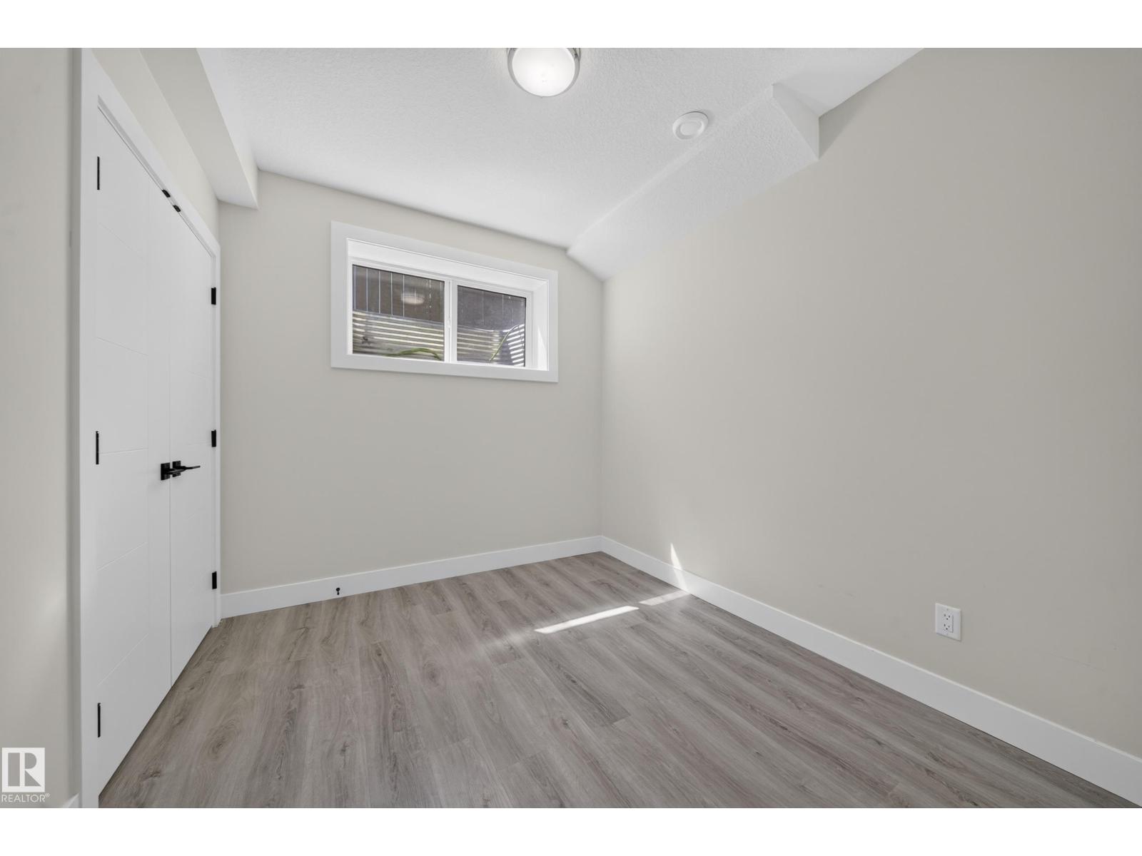 4017 47 Av Property Photo 67