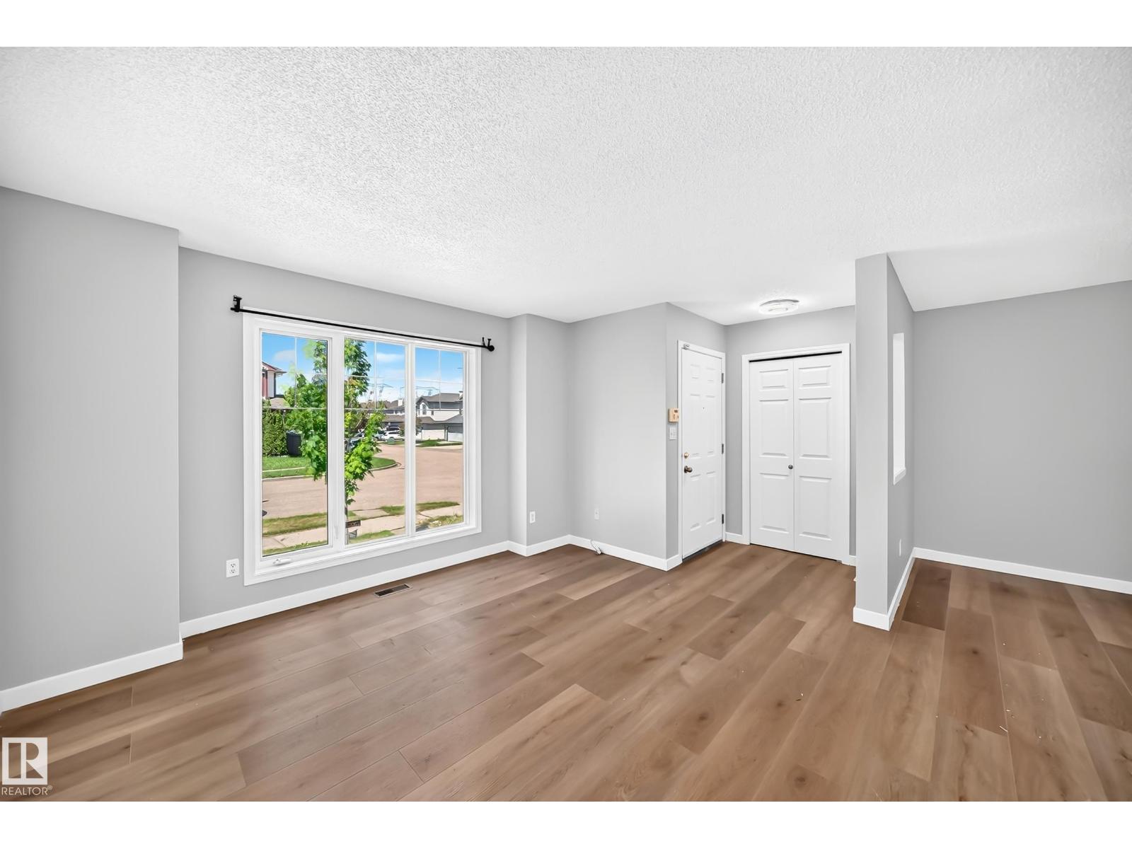 203 84 St Sw Property Photo 10
