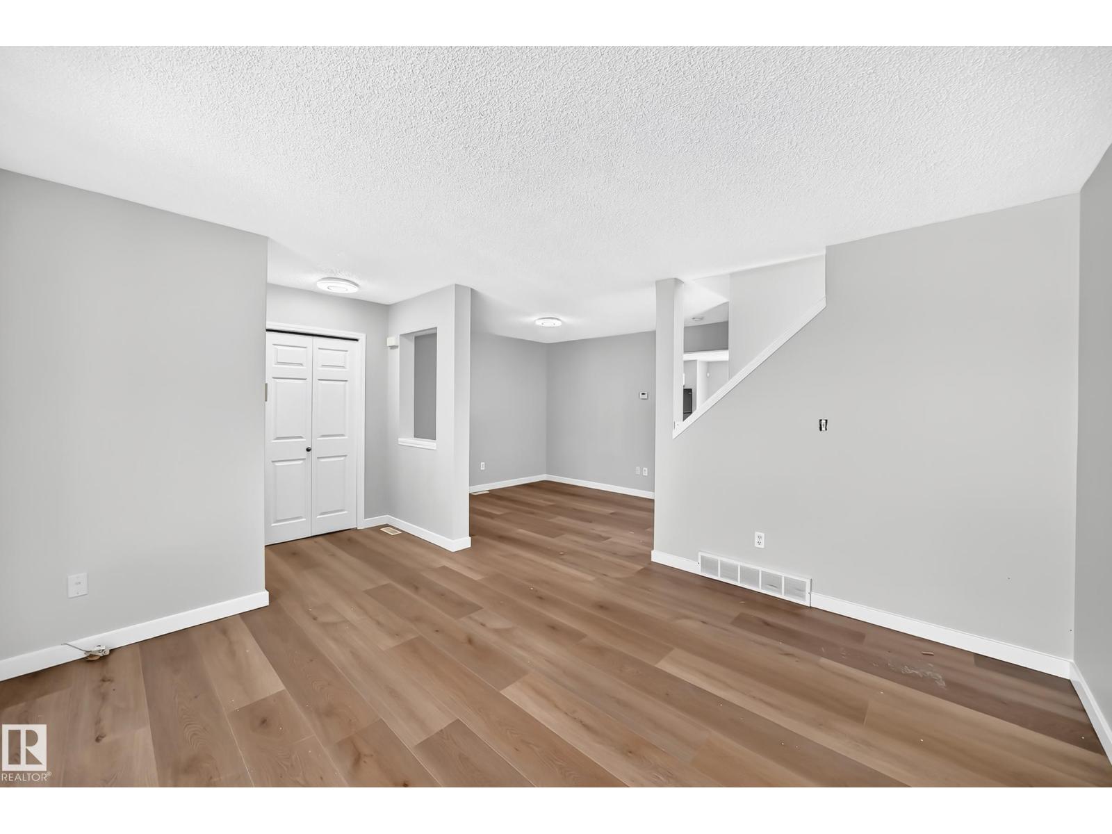 203 84 St Sw Property Photo 11