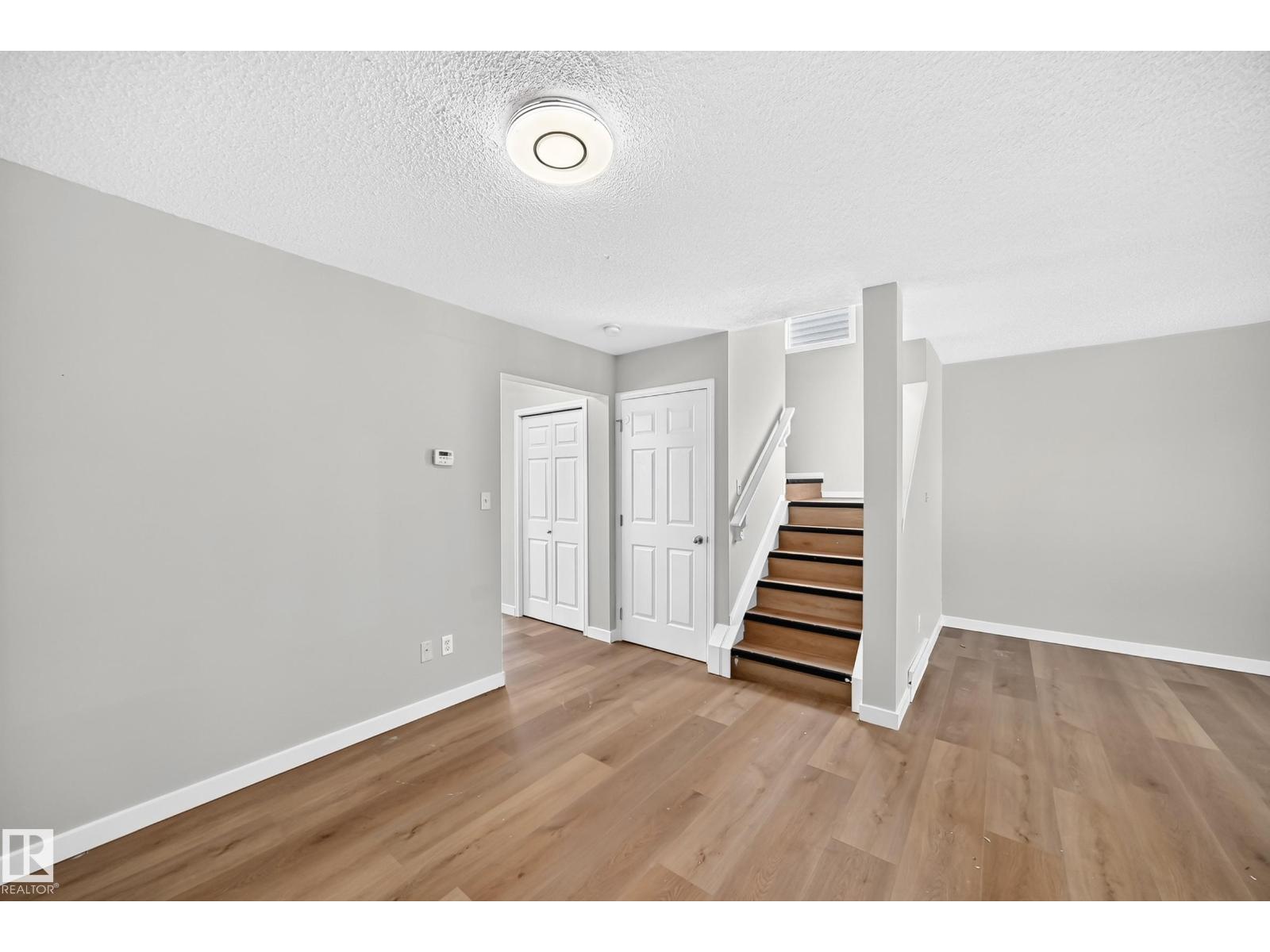 203 84 St Sw Property Photo 15