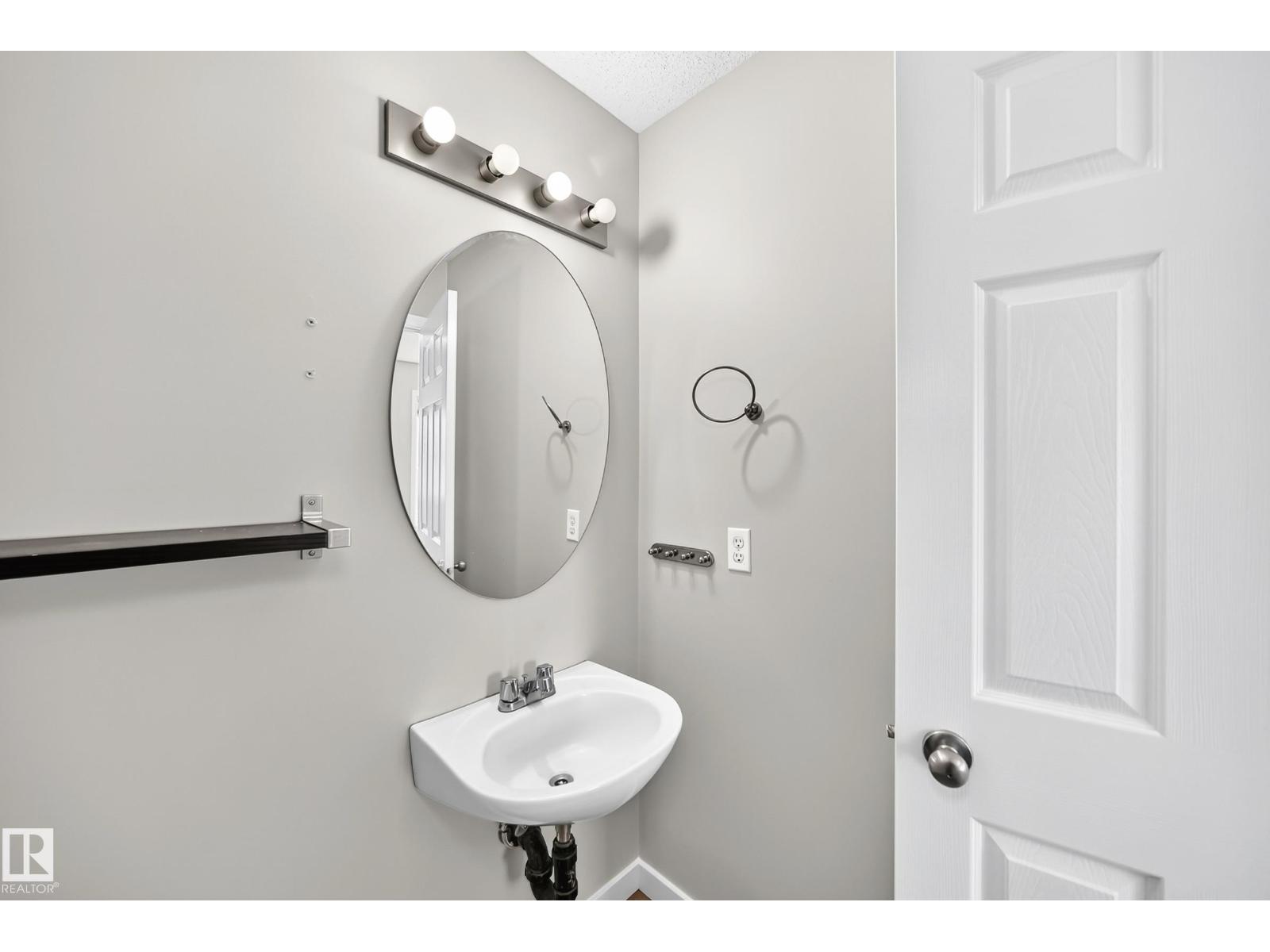 203 84 St Sw Property Photo 16