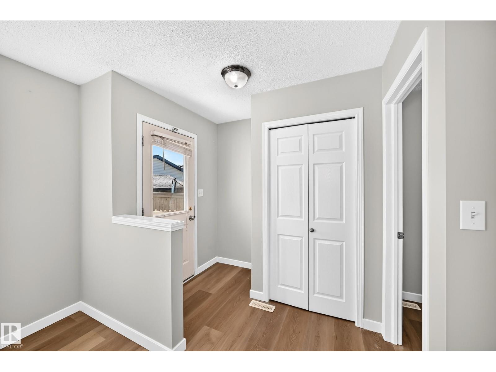 203 84 St Sw Property Photo 18