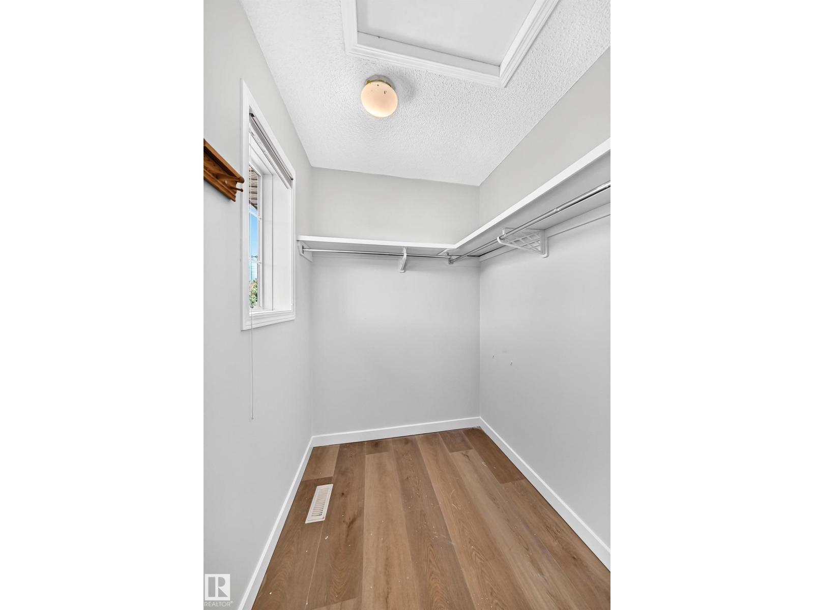 203 84 St Sw Property Photo 26
