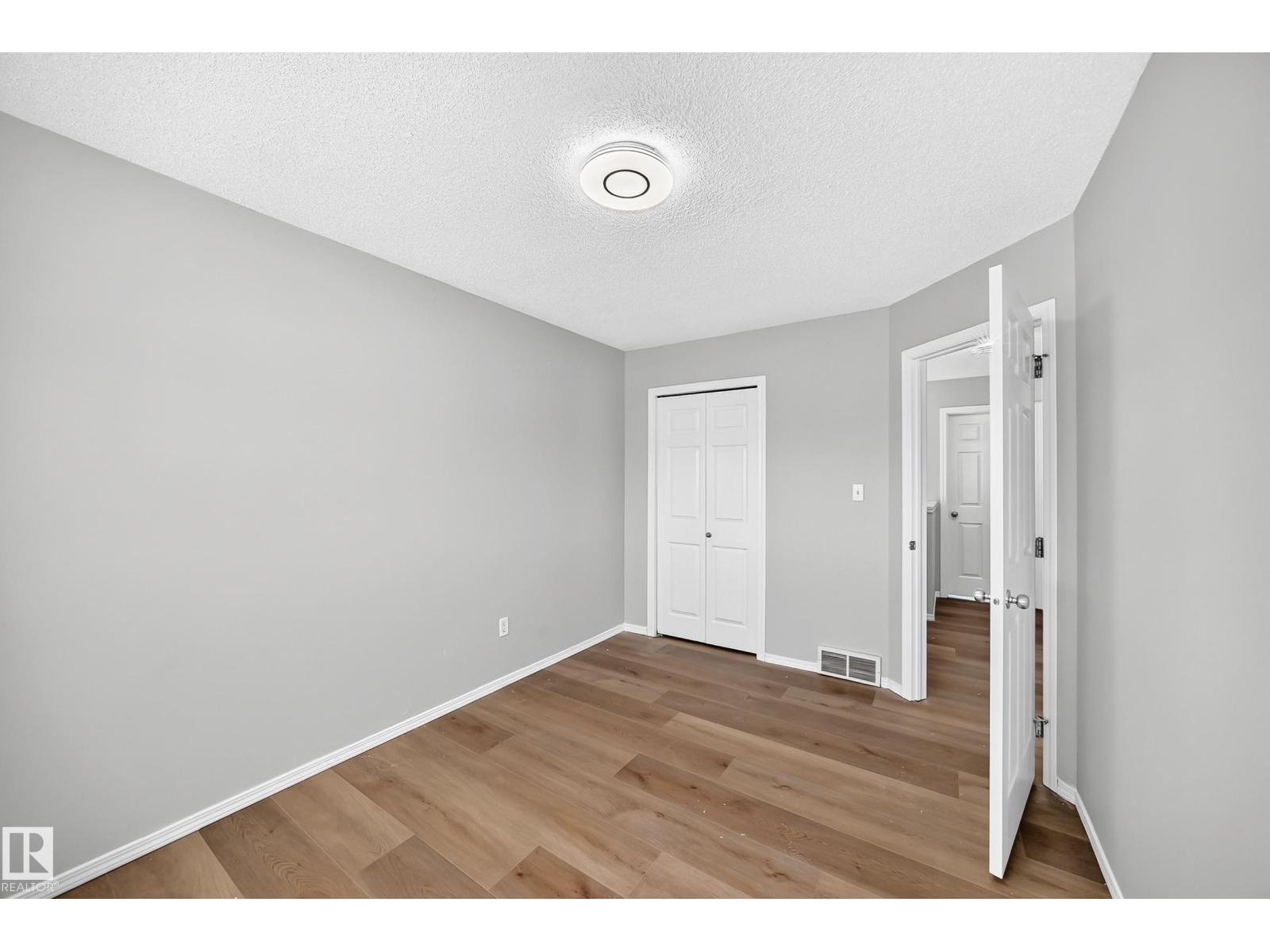 203 84 St Sw Property Photo 32