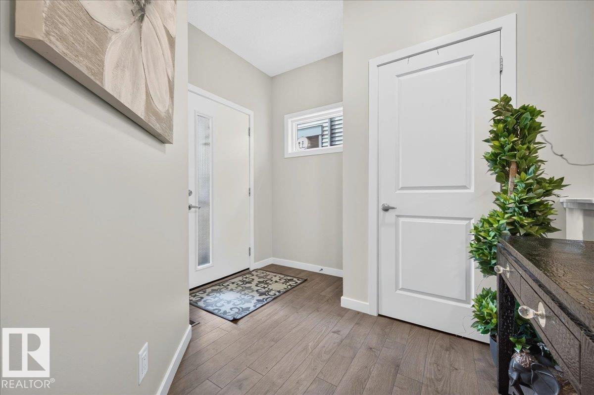 2709 Collins Crescent Sw Property Photo 7