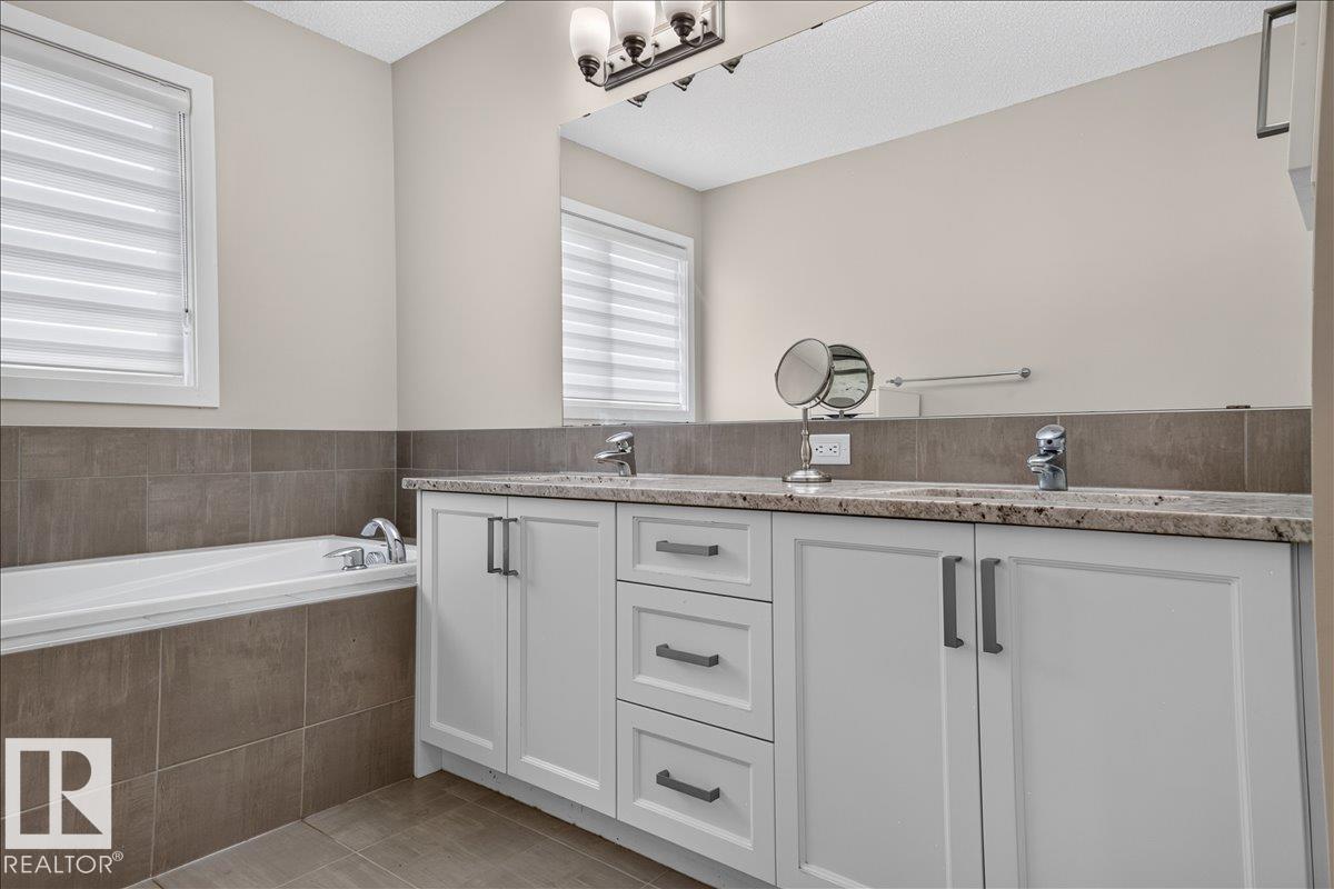 2709 Collins Crescent Sw Property Photo 48
