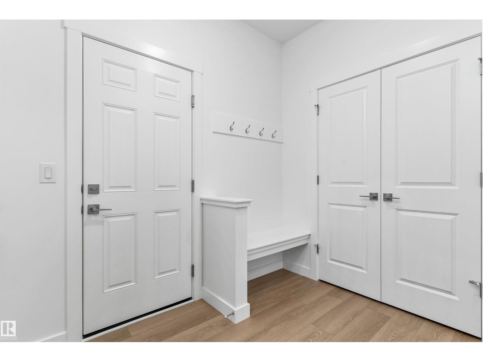 2728 194 St Nw Property Photo 5