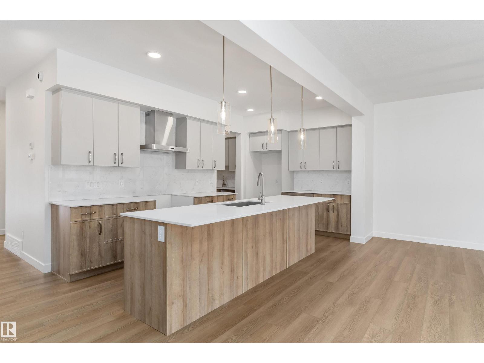 2728 194 St Nw Property Photo 11