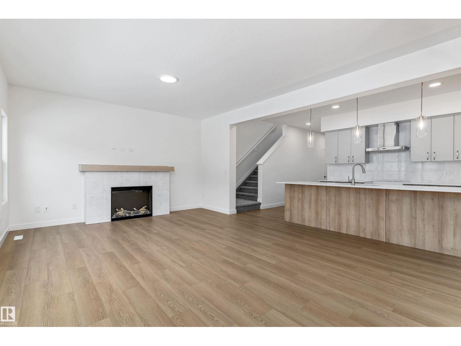 2728 194 St Nw Property Photo 23