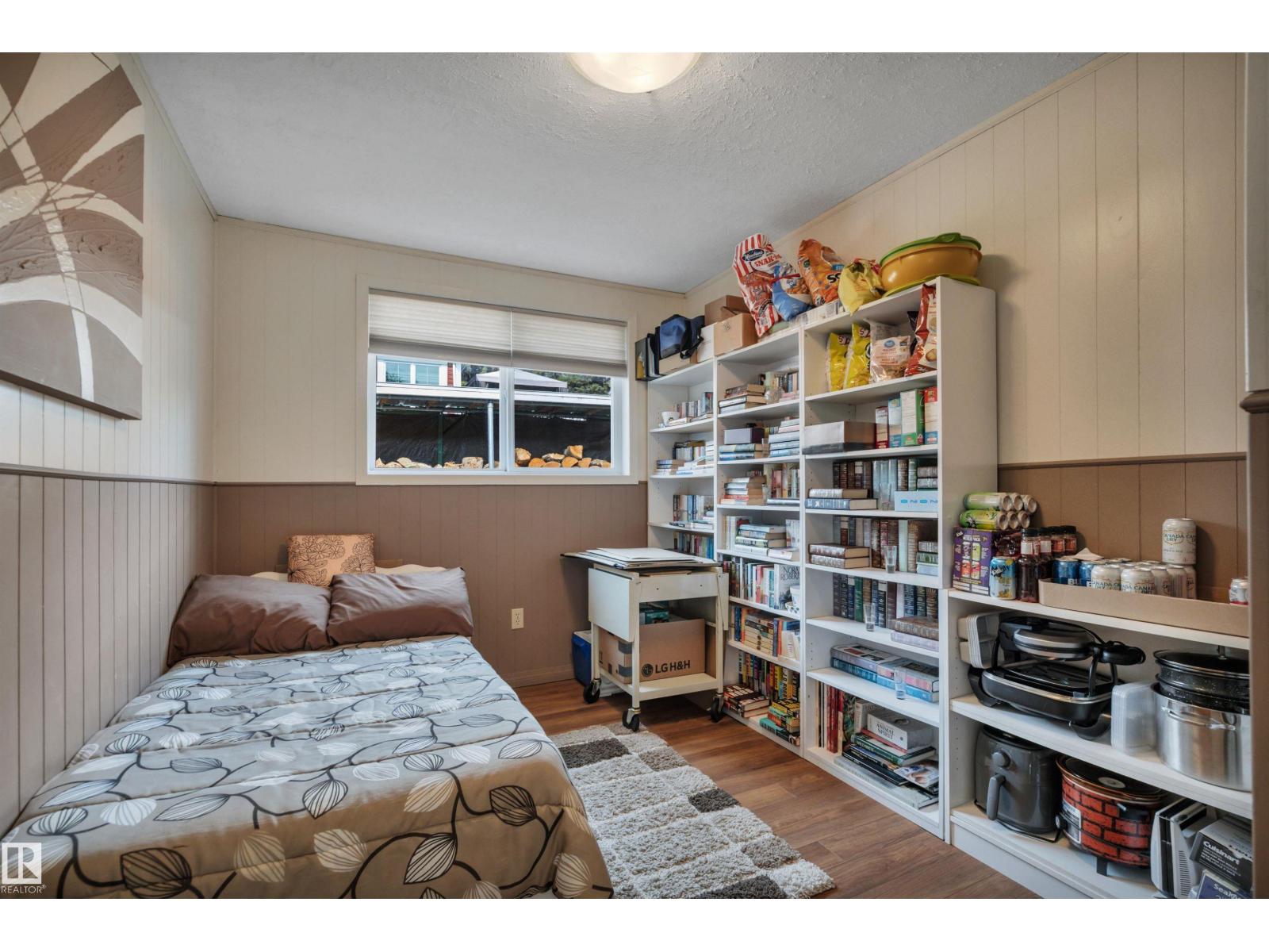 76 Buskmose Drive Property Photo 12