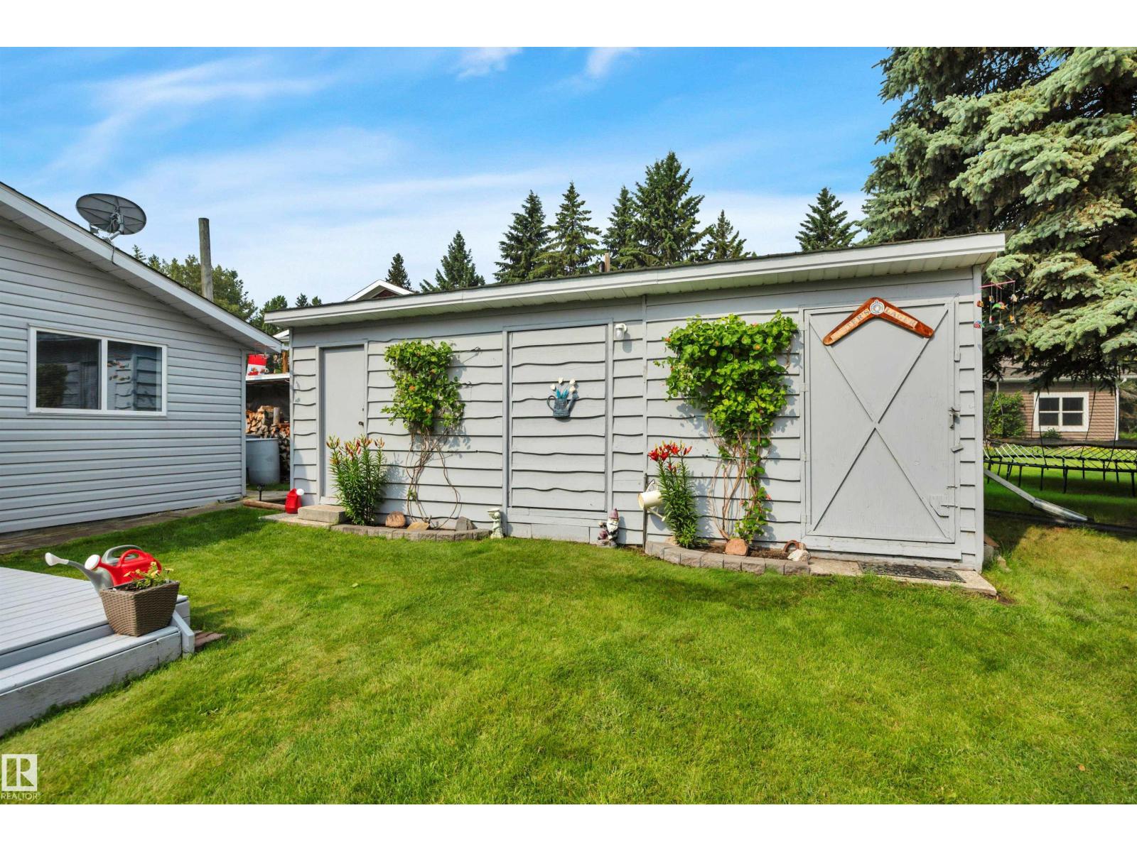 76 Buskmose Drive Property Photo 33
