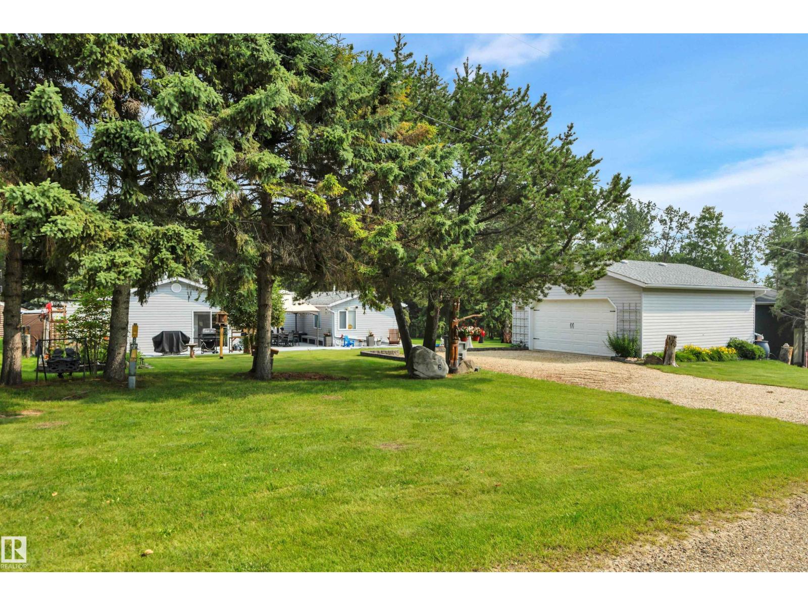 76 Buskmose Drive Property Photo 39