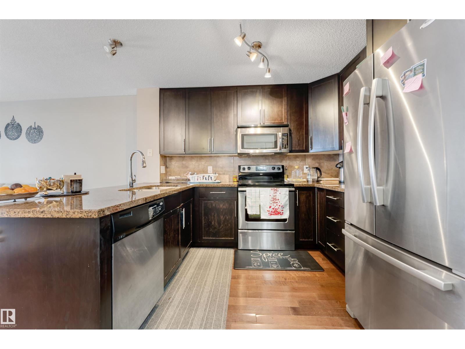 #409 2204 44 Av Nw Property Photo 13