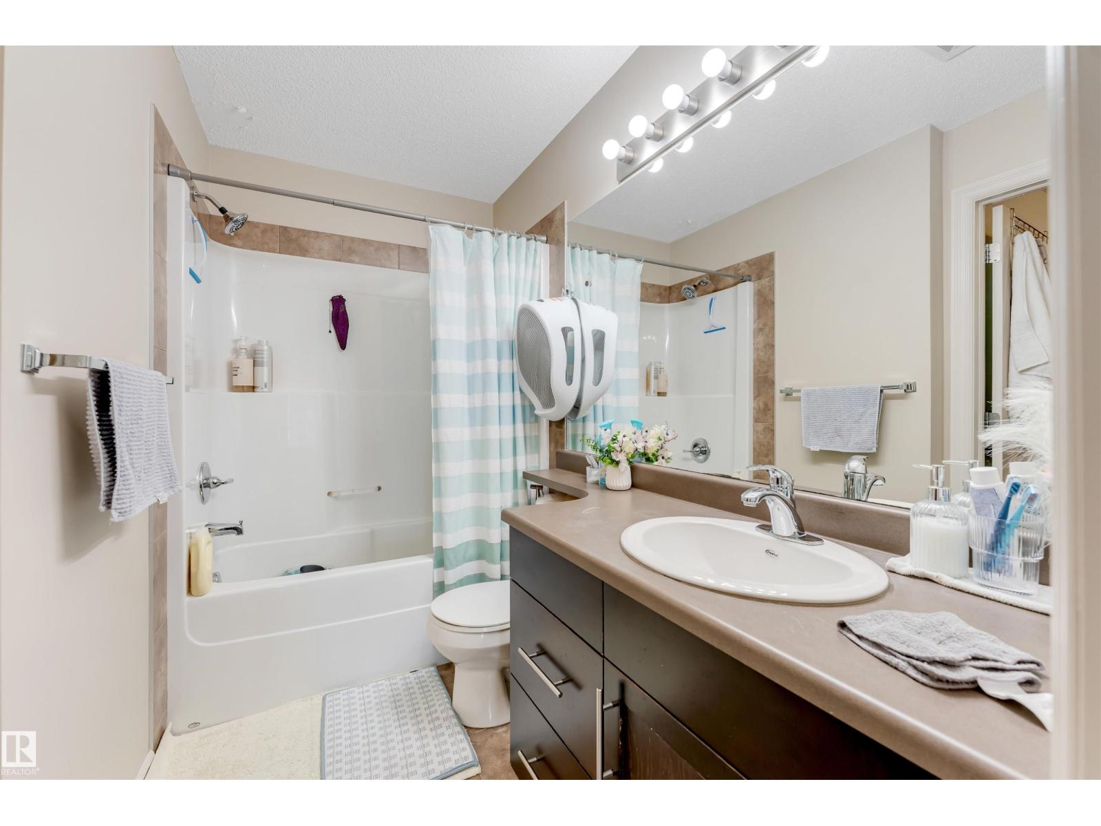 #409 2204 44 Av Nw Property Photo 19