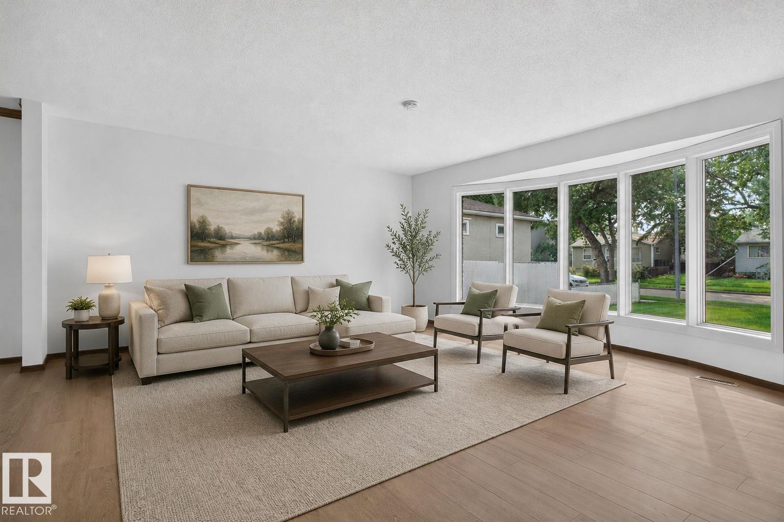 12121 42 St Nw Property Photo 5
