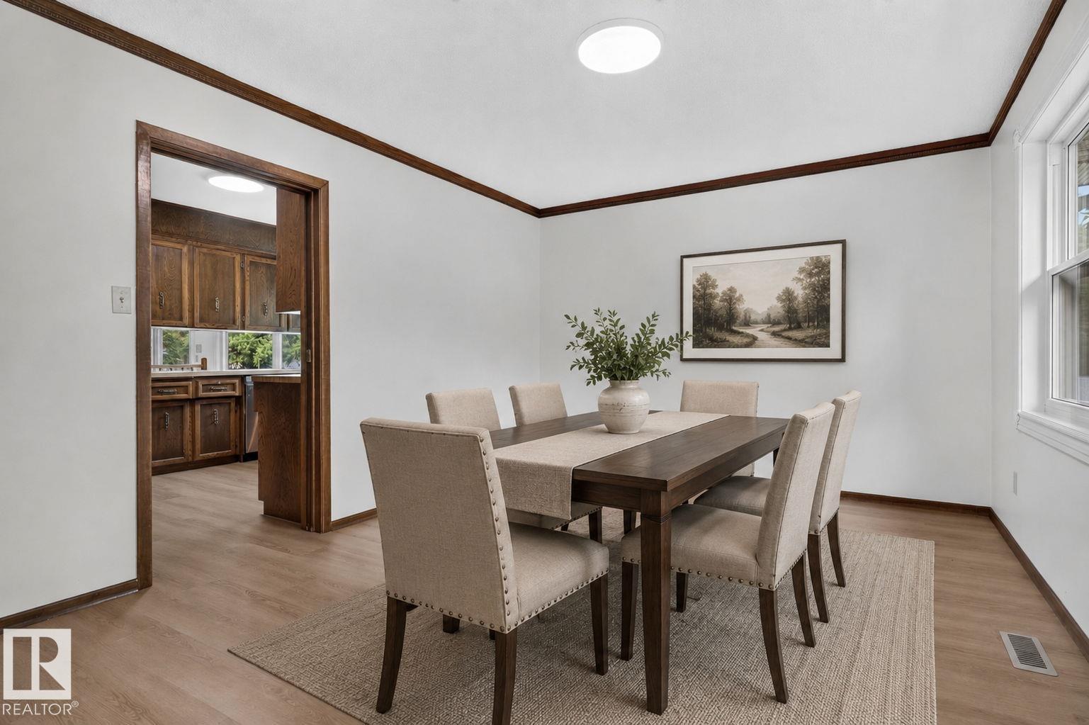 12121 42 St Nw Property Photo 6