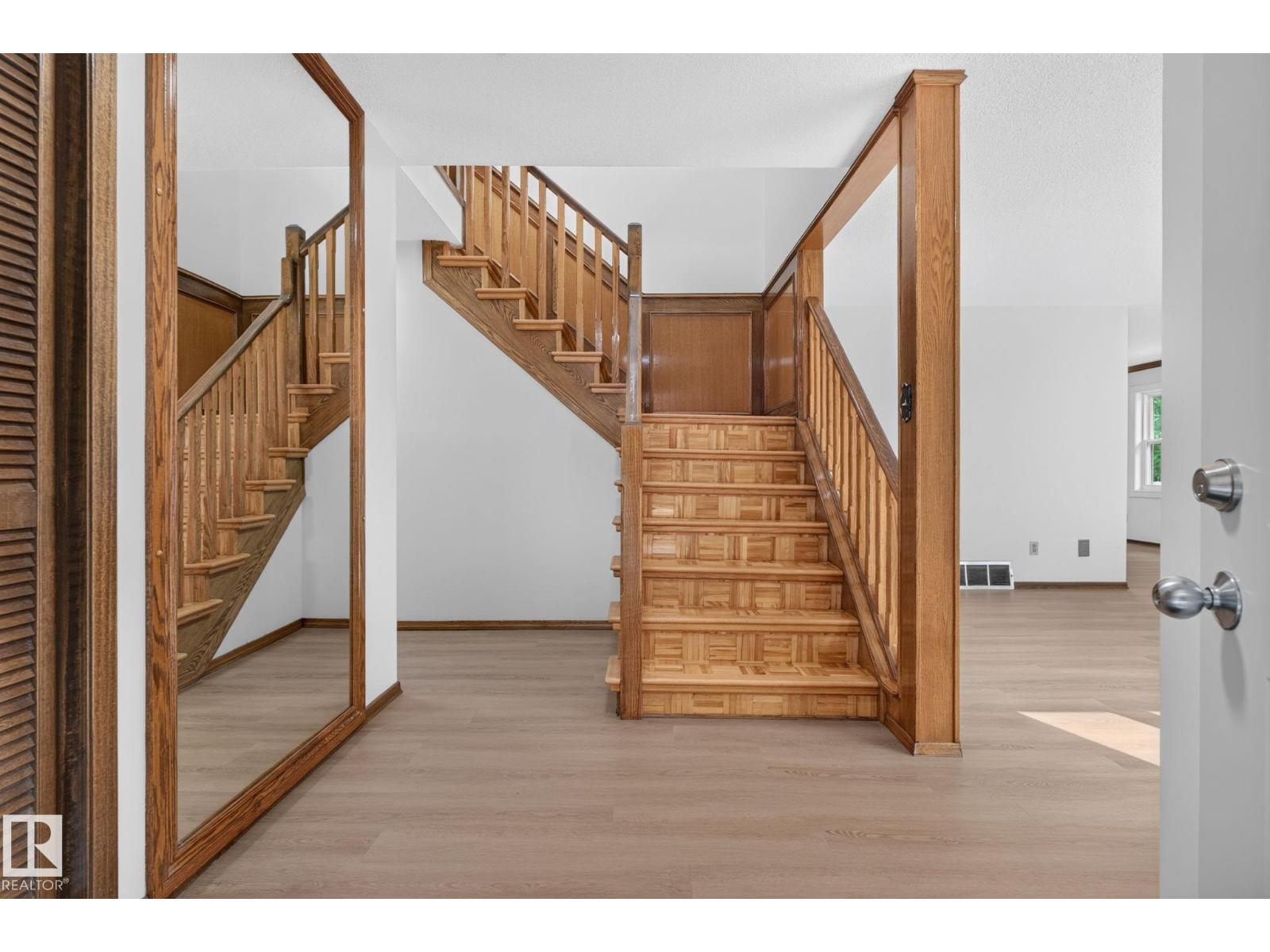 12121 42 St Nw Property Photo 11