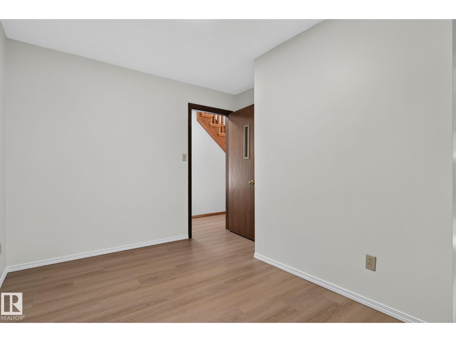 12121 42 St Nw Property Photo 38