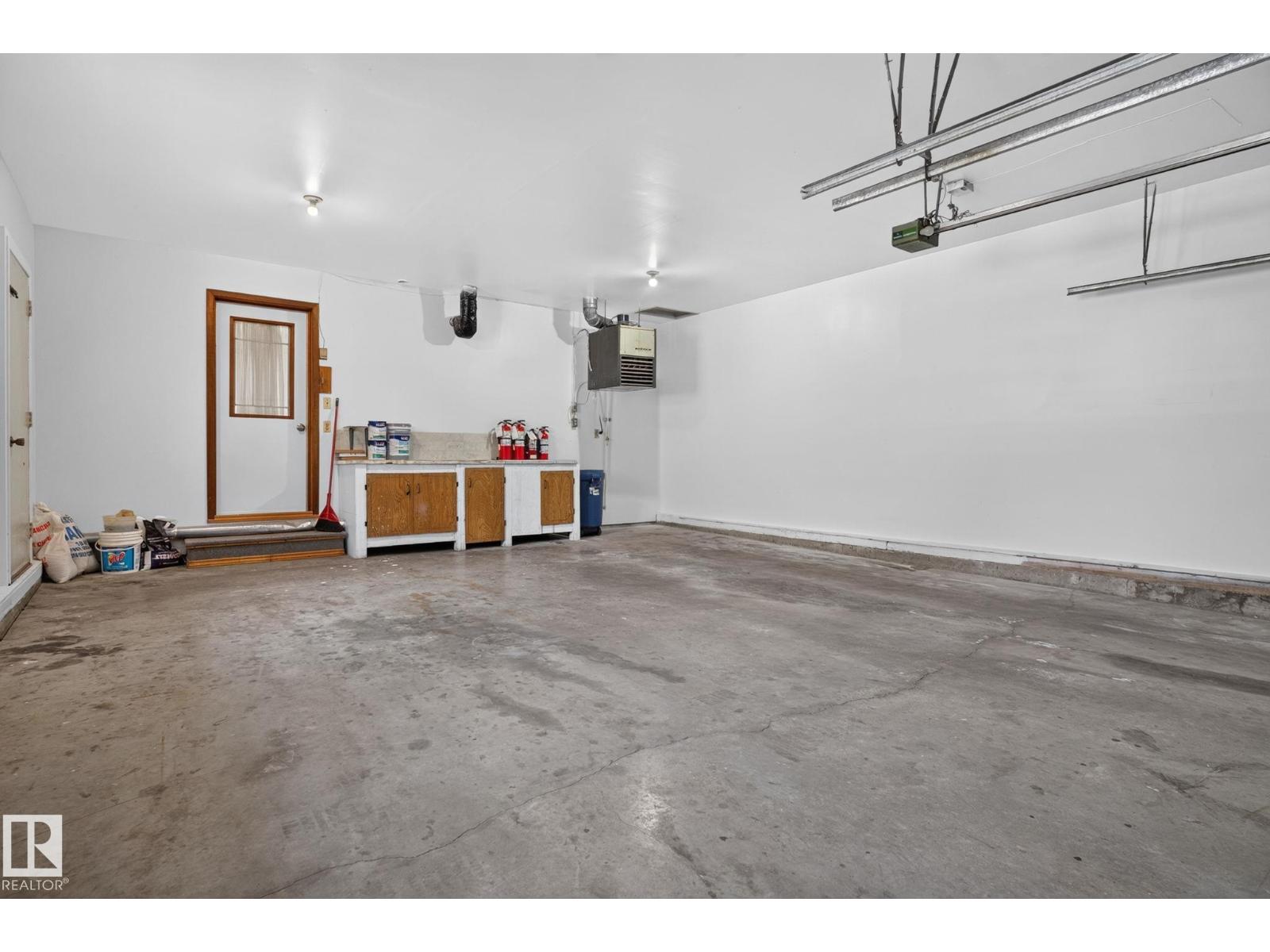 12121 42 St Nw Property Photo 42