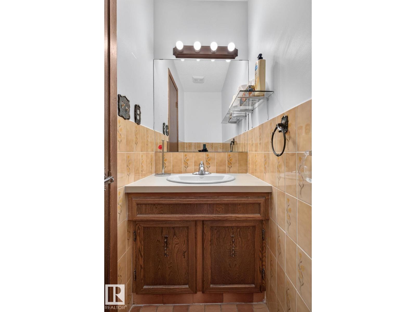12121 42 St Nw Property Photo 43